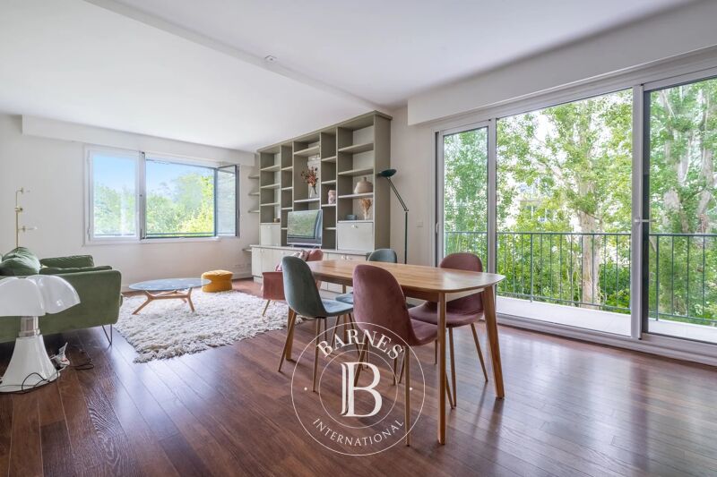 Saint-Germain-en-Laye - Quartier Forêt - Appartement avec balcon, cave et parking - 4 pièces (2 chambres)