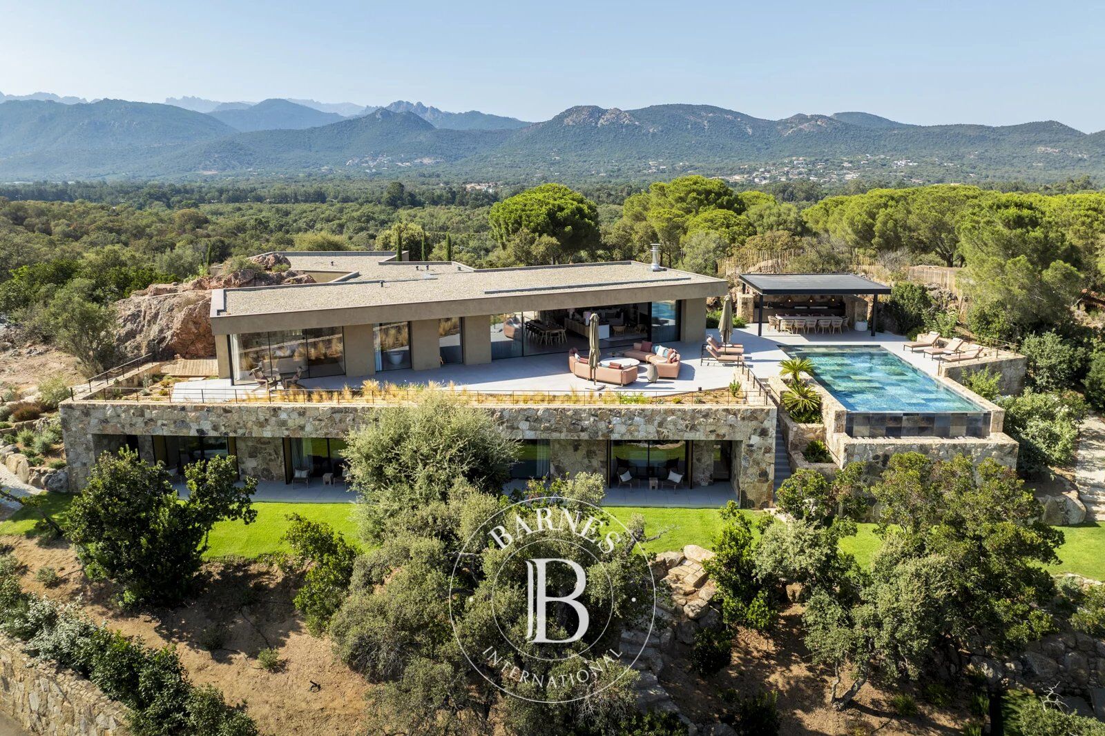 Sainte-Lucie de Porto-Vecchio, Caramontinu, Villa vue mer panoramique, 6 chambres, piscine, proche plage - picture 3