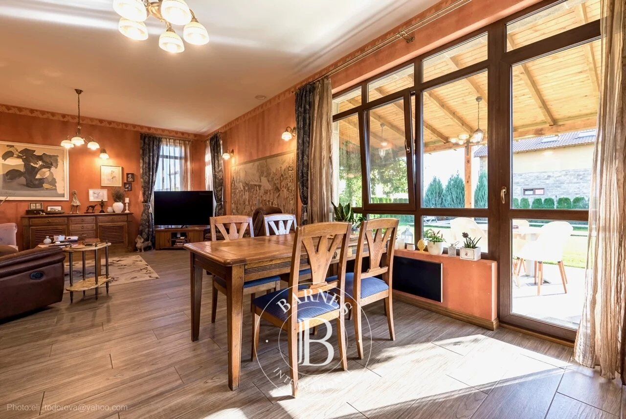 Ev Priseltsi - picture 9