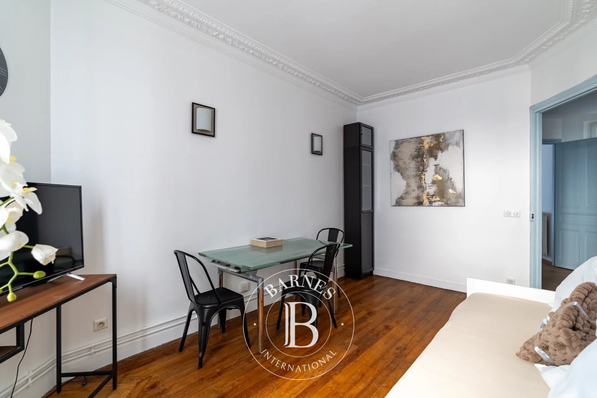 Levallois-Louise Michel - 1-bed apartment - Period charm - Close to the shops and public transport services - Ideal investors - picture 3