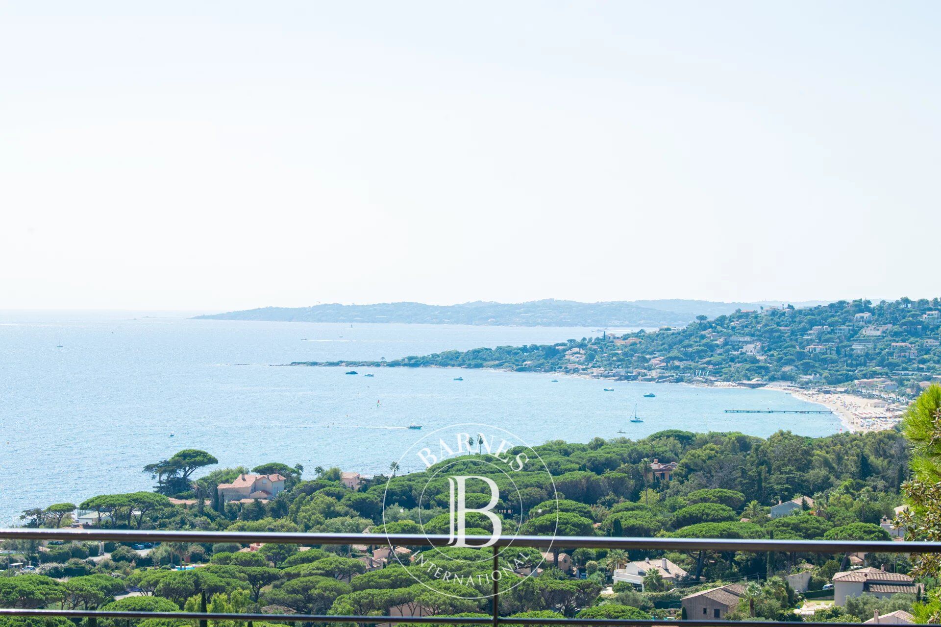 SAINTE-MAXIME - LA NARTELLE - VILLA SEA VIEW - GATED ESTATE - picture 3