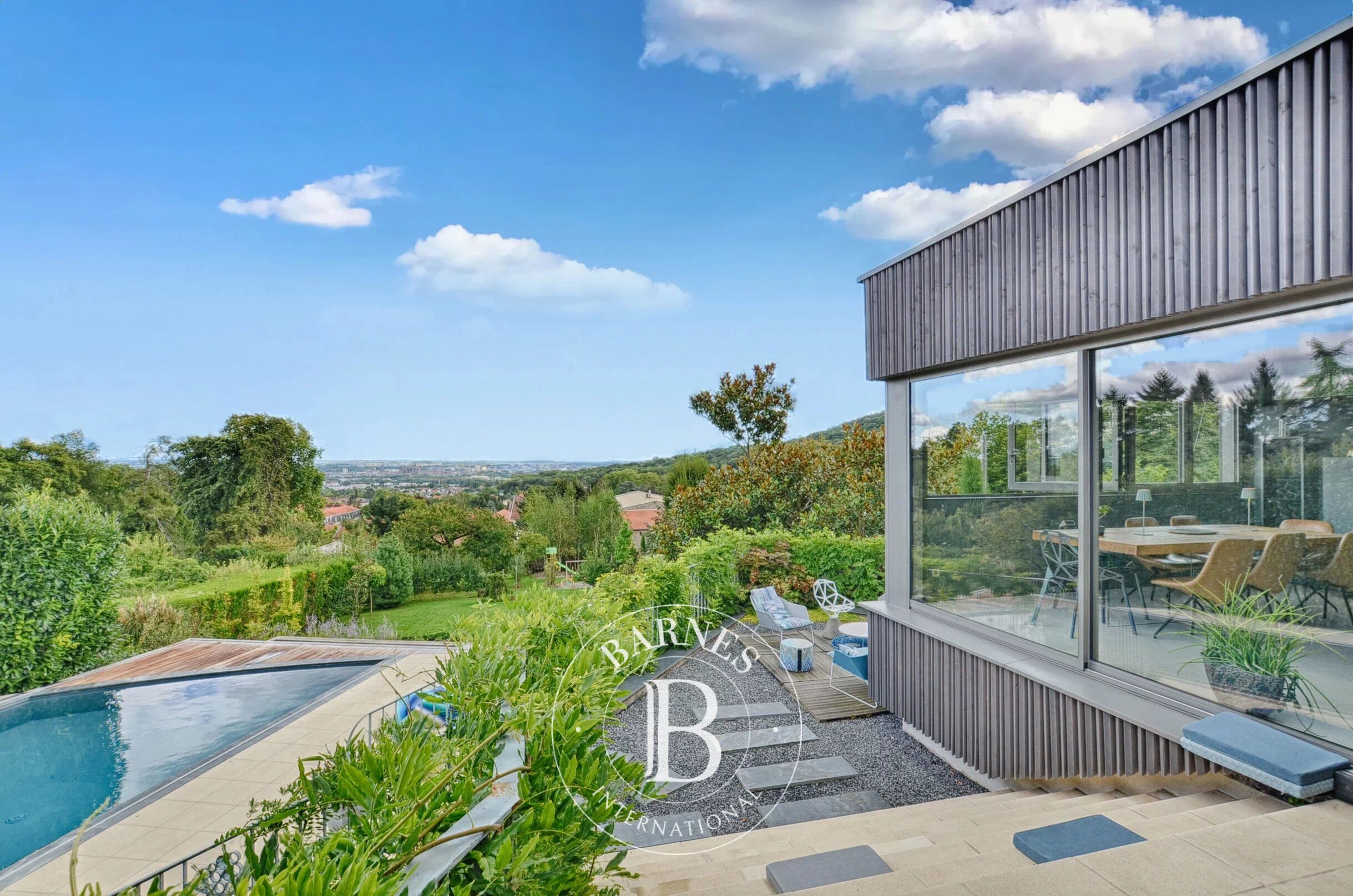 Villa Plappeville - picture 1