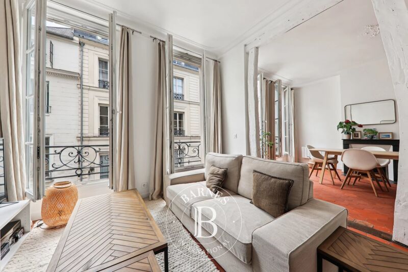 Paris 7 - Carré des Antiquaires - St Thomas d'Aquin