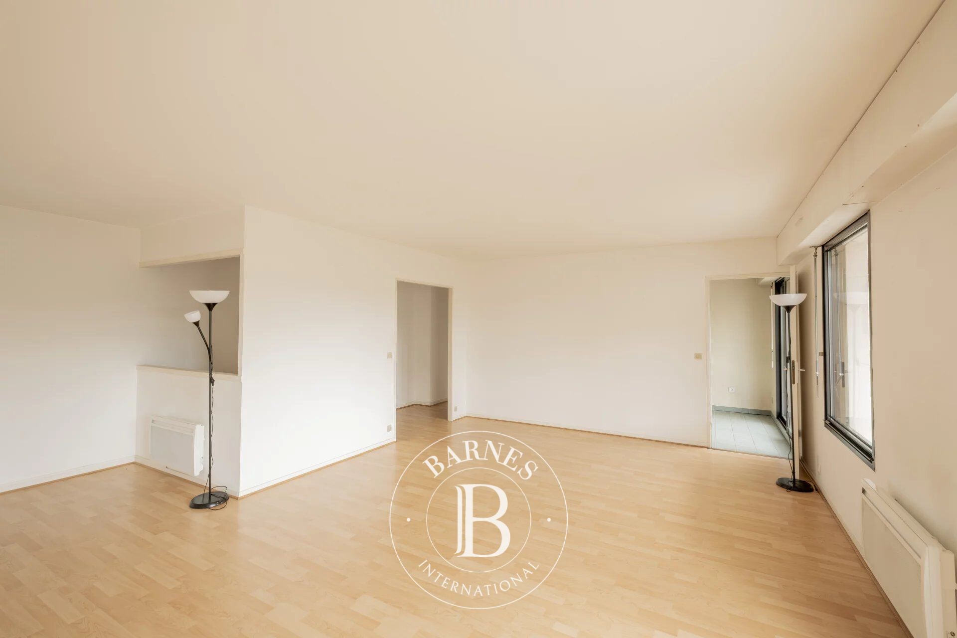 Sole agent - Le Bouscat area– 103 sqm split level flat - Terraces - Box - picture 3