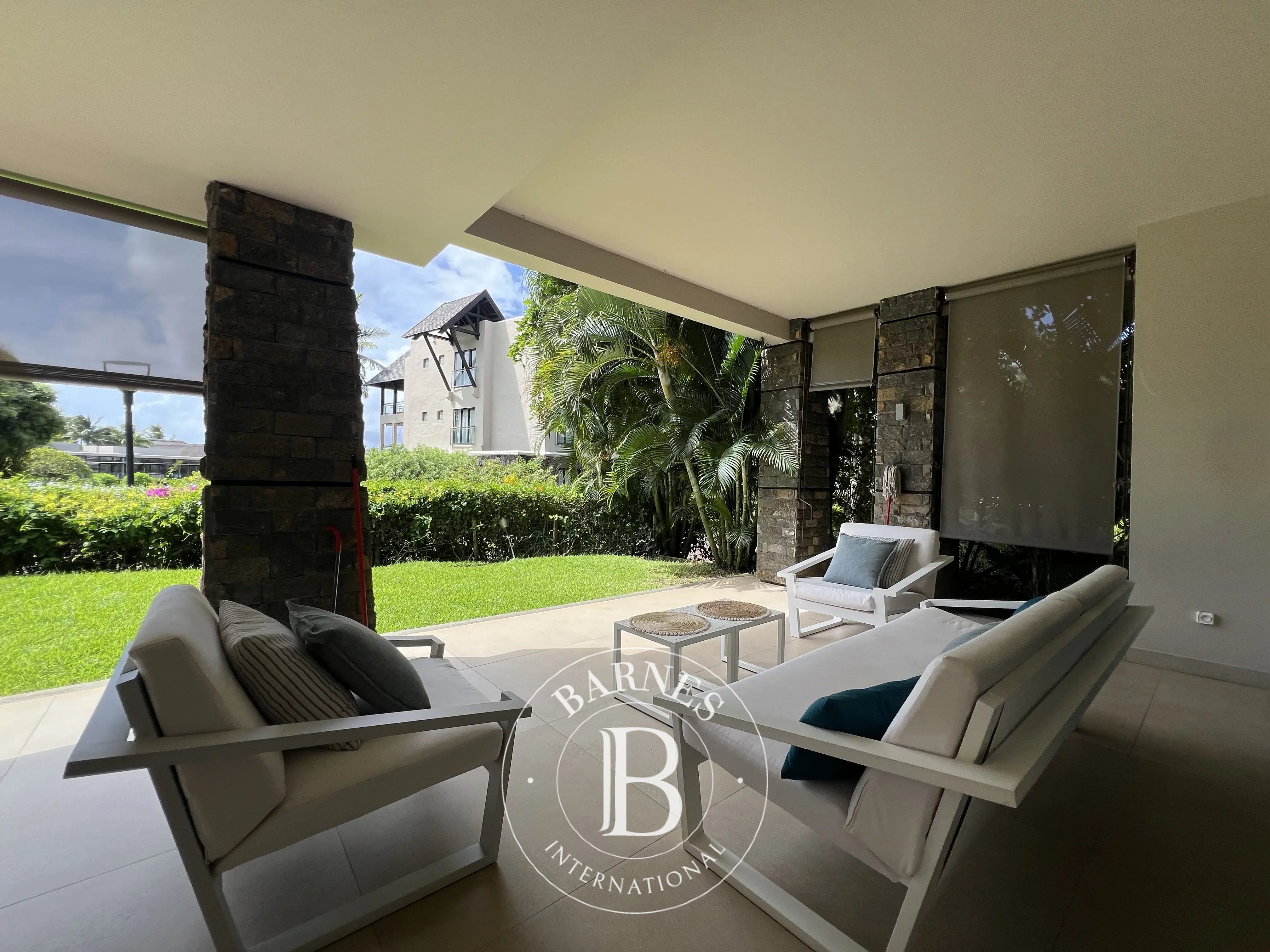 ANAHITA RESORT - 3 chambres rénové avec jardin vue golf - picture 2