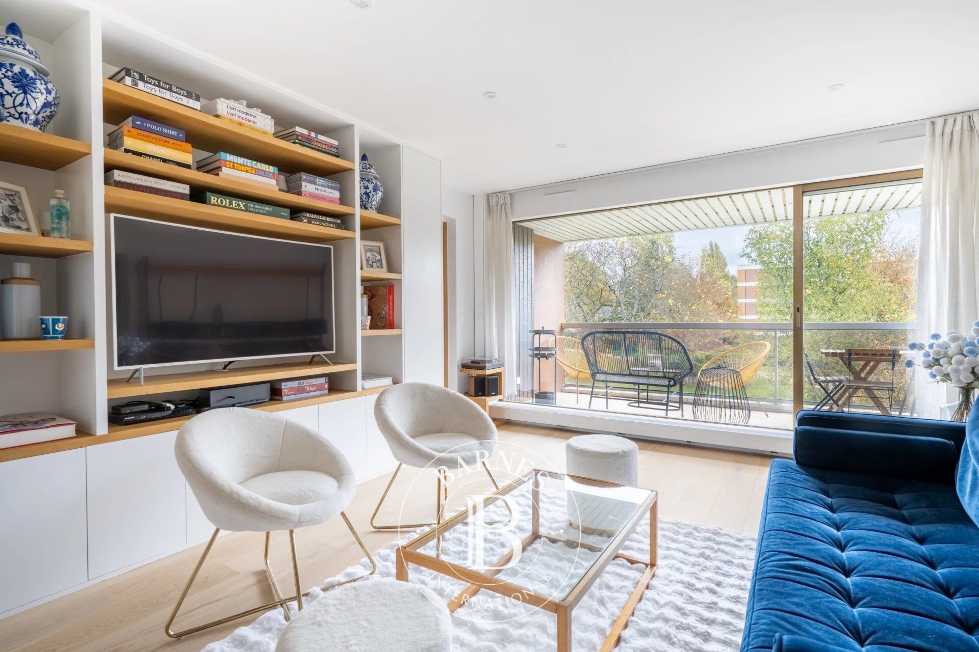 Le Chesnay - Domaine de Rocquencourt - High-end residence - 101m² (1,087 sq ft) first-floor apartment in excellent condition - 3 bedrooms - lift - picture 1