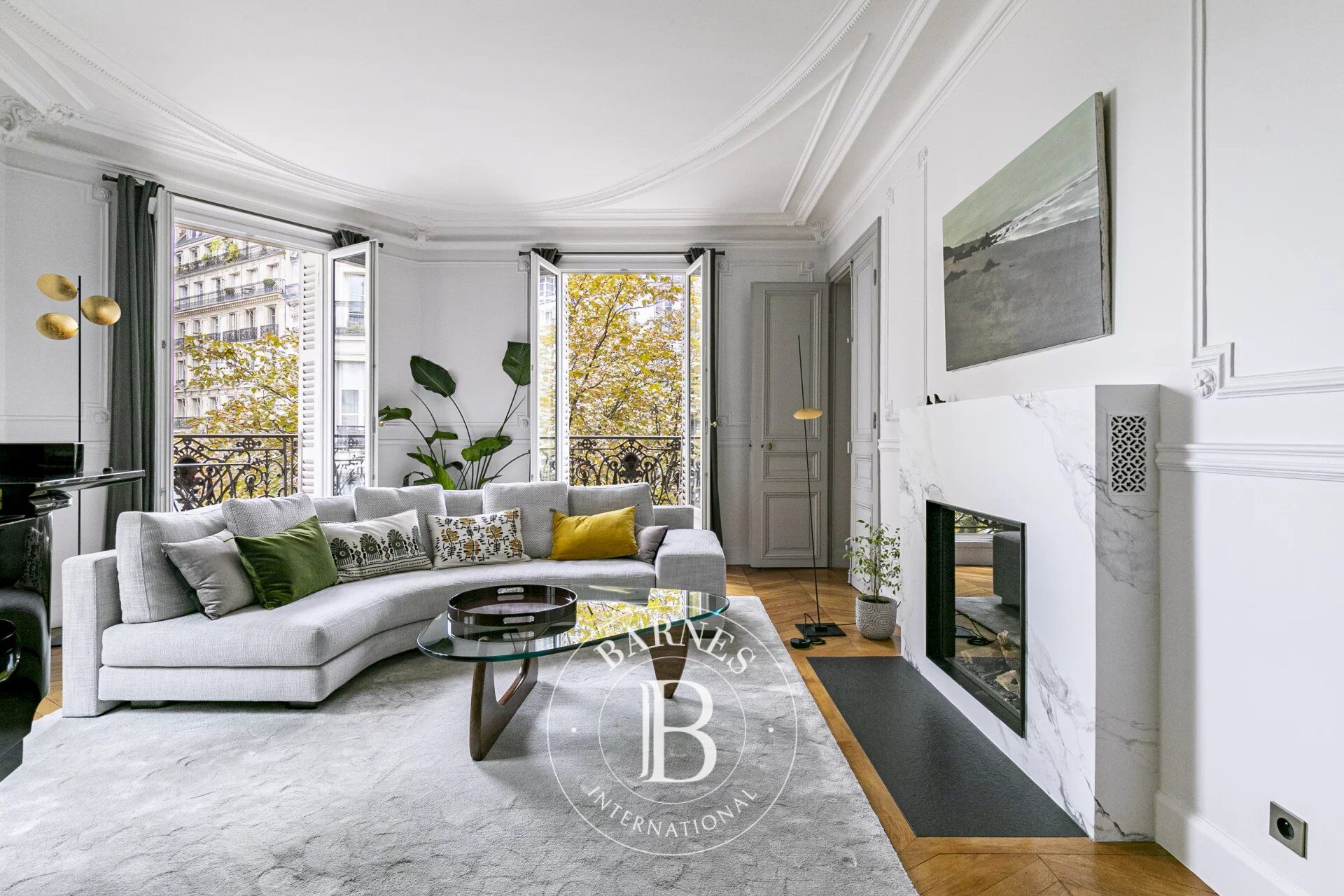 Renovated apartment with air conditioning - Paris 6 - Saint-Germain-des-Près/Sèvres-Babylone - unobstructed view - 2 bedrooms - picture 2