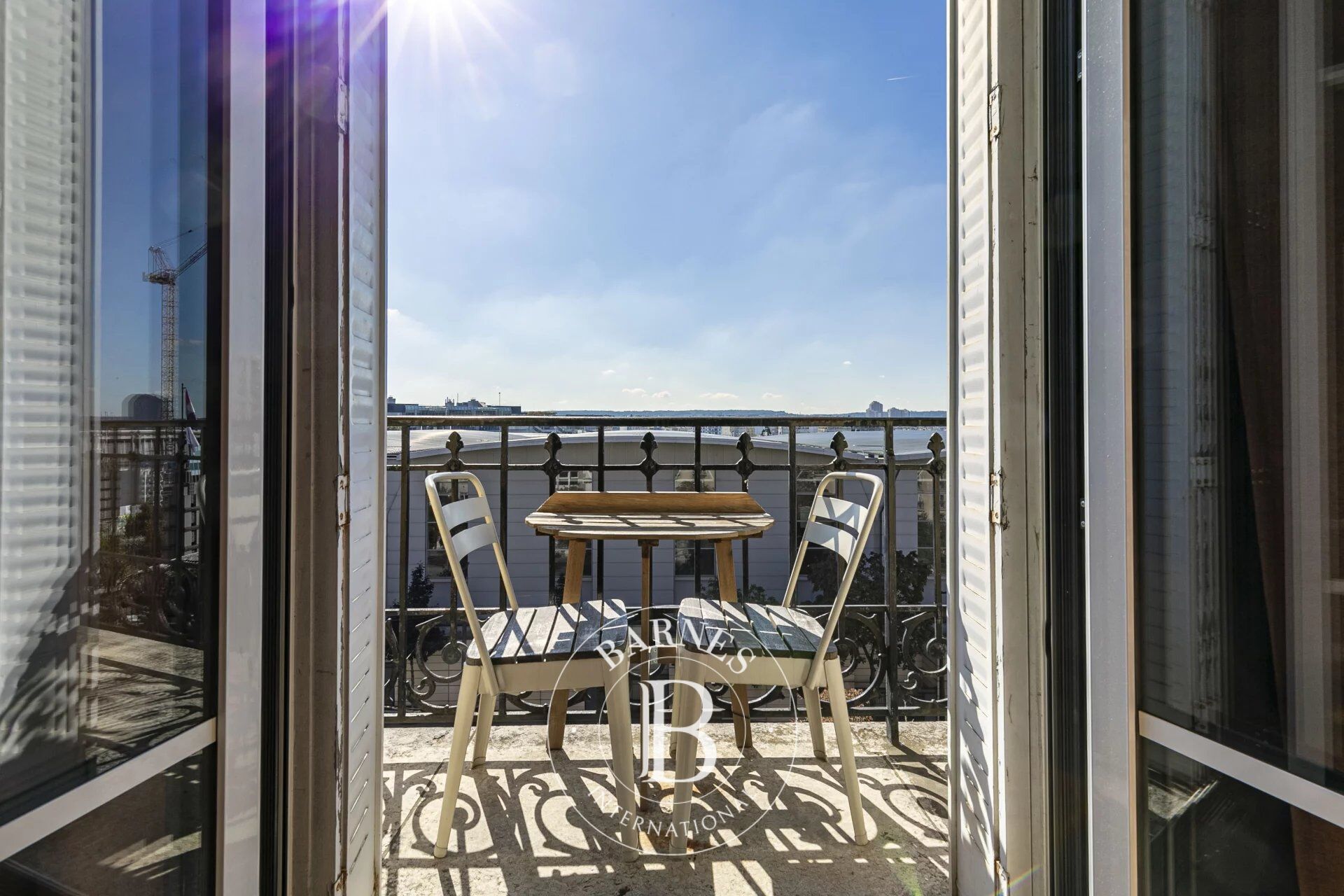 PARIS 15 - PORTE DE VERSAILLES - 2 BEDROOMS - BALCONIES - picture 1