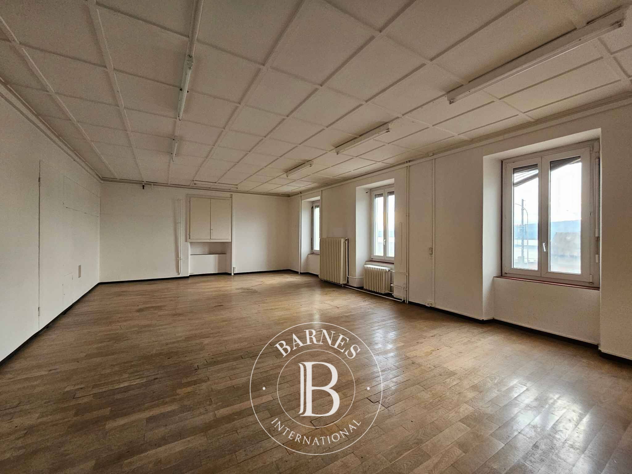 For Sale, Building Grandson - picture 10