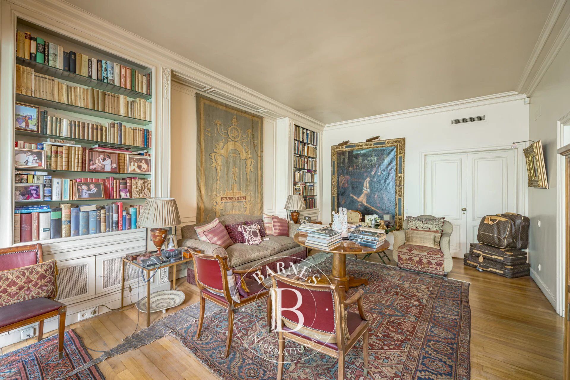 Impressive flat in Almagro - picture 3