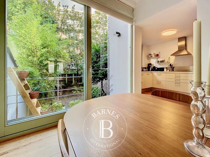 Vendido, Edificio Ixelles - picture 2