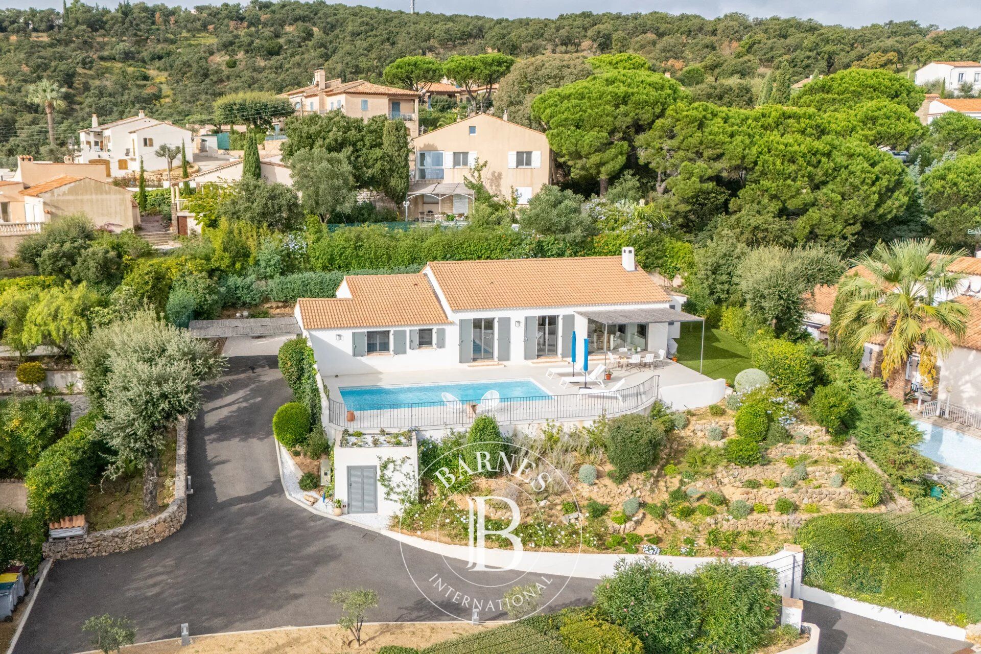 Villa Sainte-Maxime - picture 2