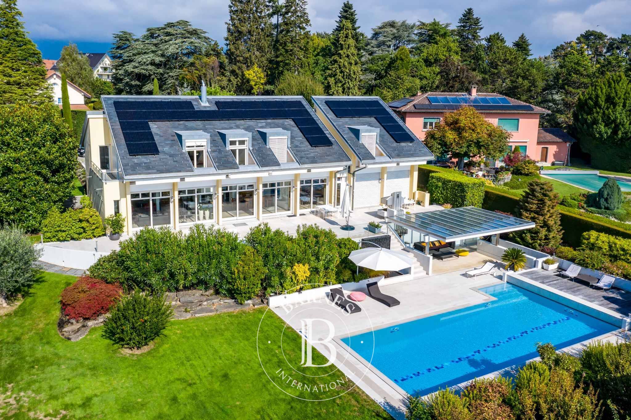 Villa Prangins - picture 1