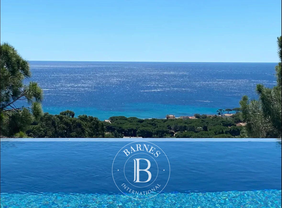 CO-EXCLUSIVITÉ - SAINTE-MAXIME - VILLA VUE MER - DOMAINE PRIVÉ - PISCINE - picture 3