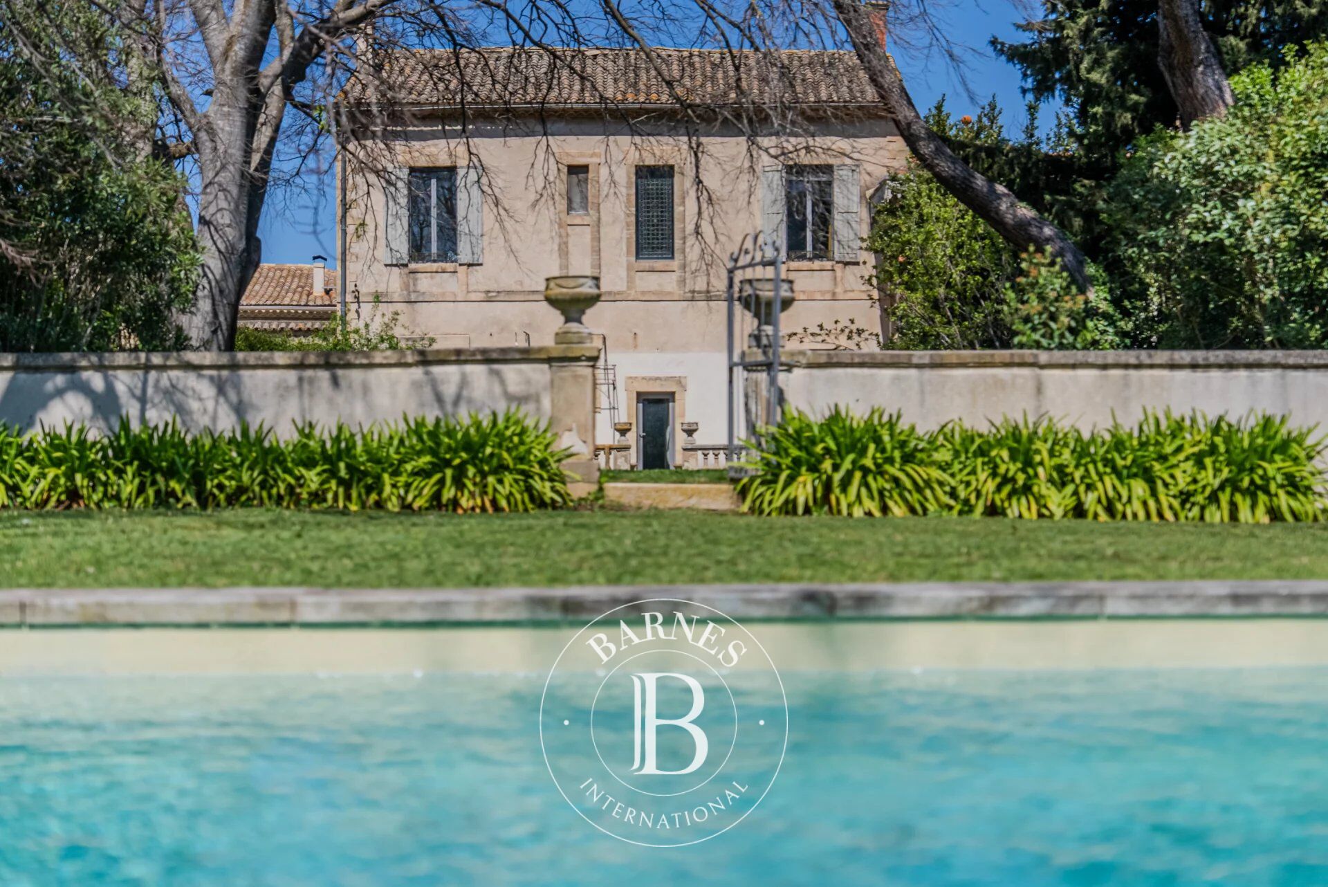 Palacete Aigues-Vives - picture 1