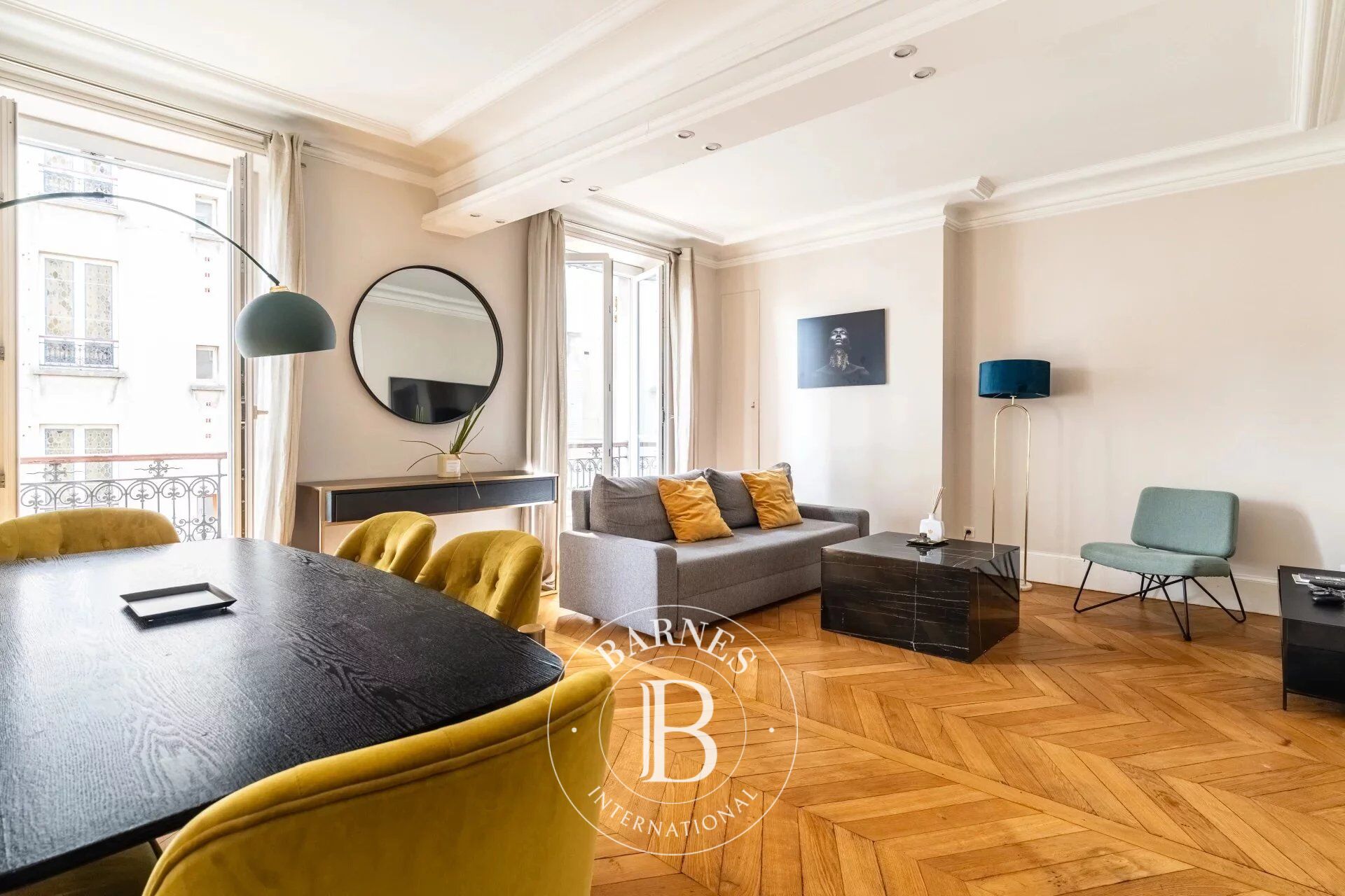 Neuilly-Mairie - 1-bed apartment - Elegant contemporary décor combined with period charm - Close to shops and transport services - picture 1