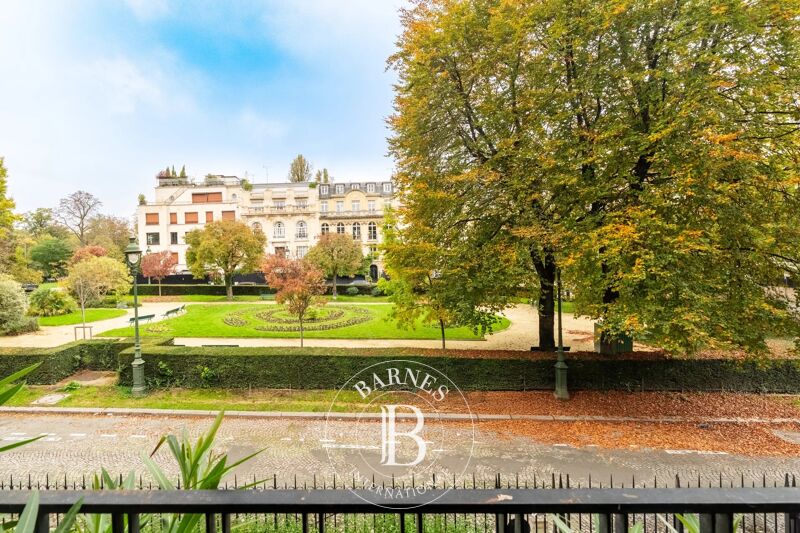 Paris 16 – Bois de Boulogne – Appartement avec vue dégagée sur jardin