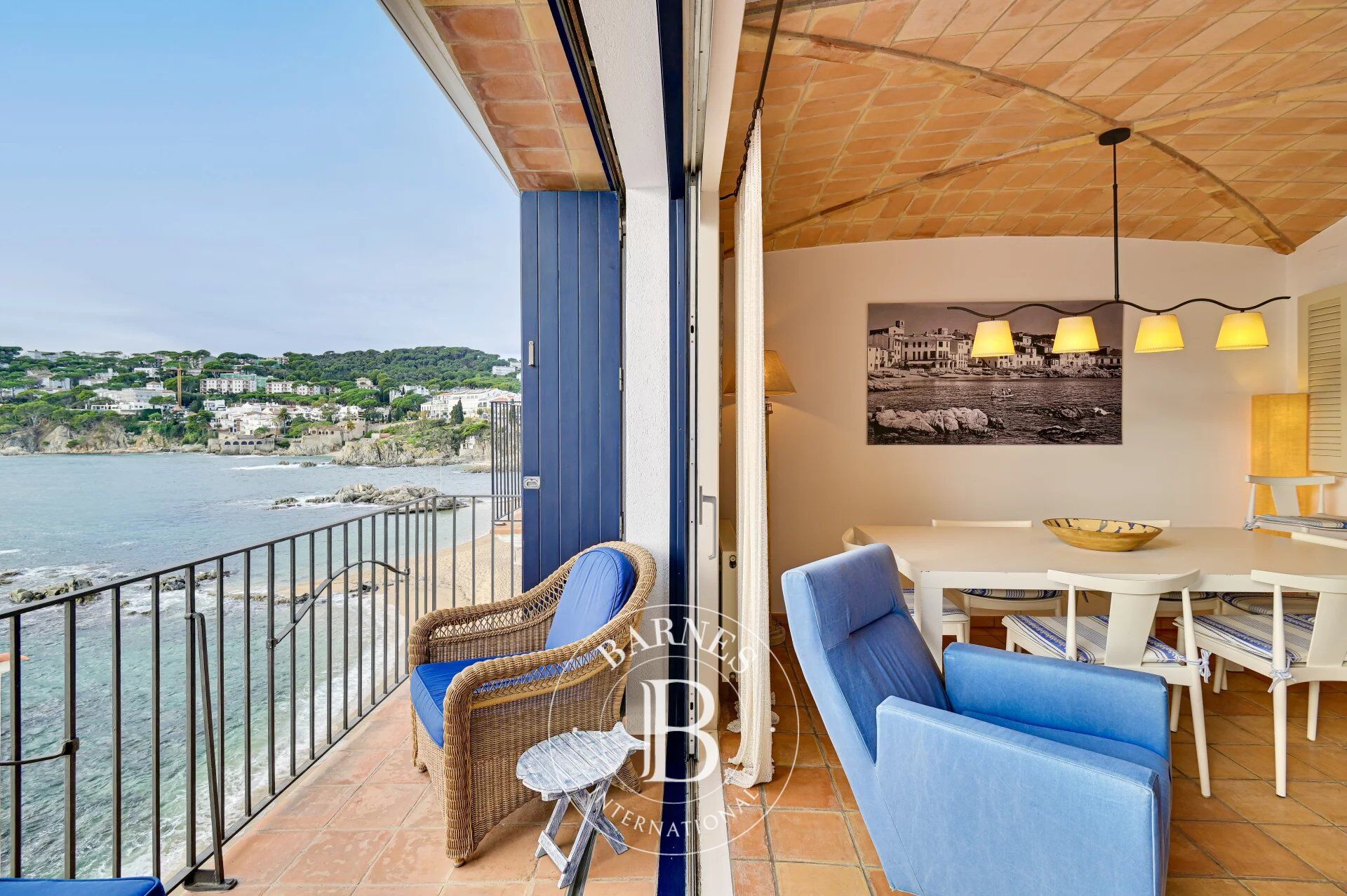 Einzigartiges Haus im mediterranen Stil direkt am Meer, am exklusiven Strand von Calella de Palafrugell, Costa Brava. - picture 1