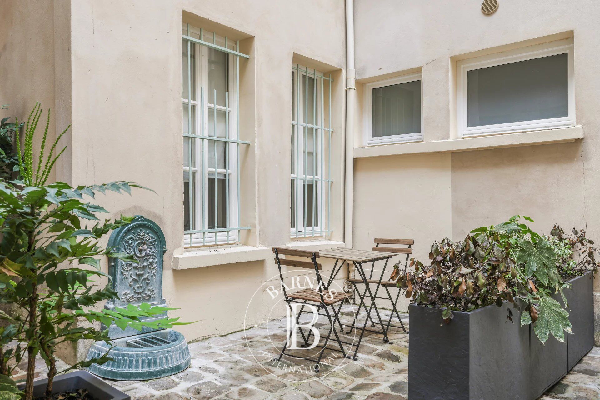 Piso Paris 6ème - picture 2