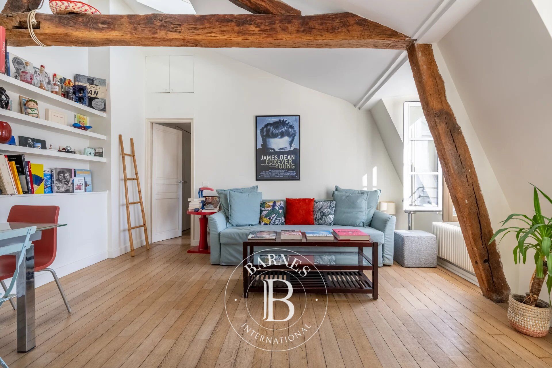 Apartment for sale - Paris 3 - Rambuteau - 2 bedrooms - lift - top floor - unobstructed view - complete peace and quiet - picture 1