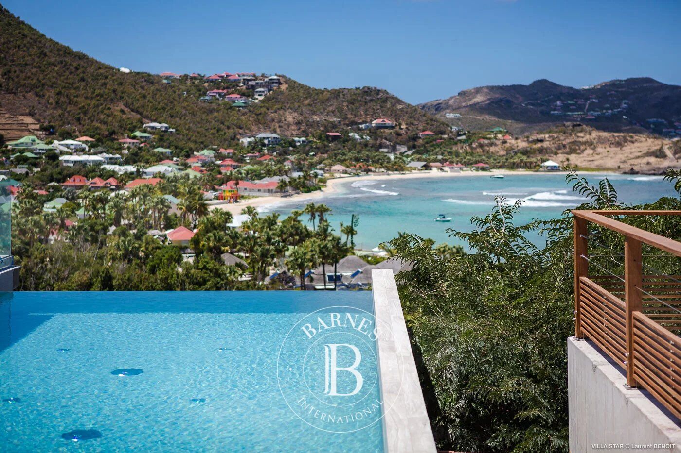 Belle villa contemporaine de 3 chambres sur les hauteurs de Camaruche - picture 1