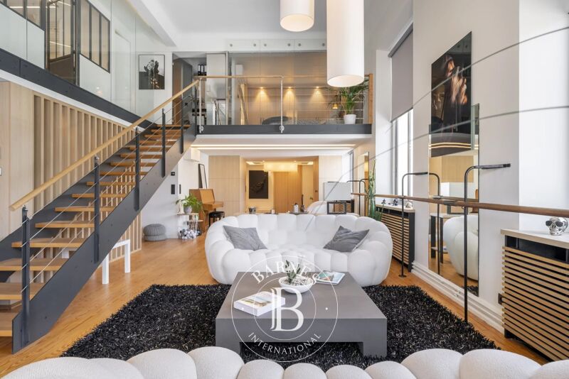 CANNES CENTER - LOFT APARTMENT - 2 BEDROOMS