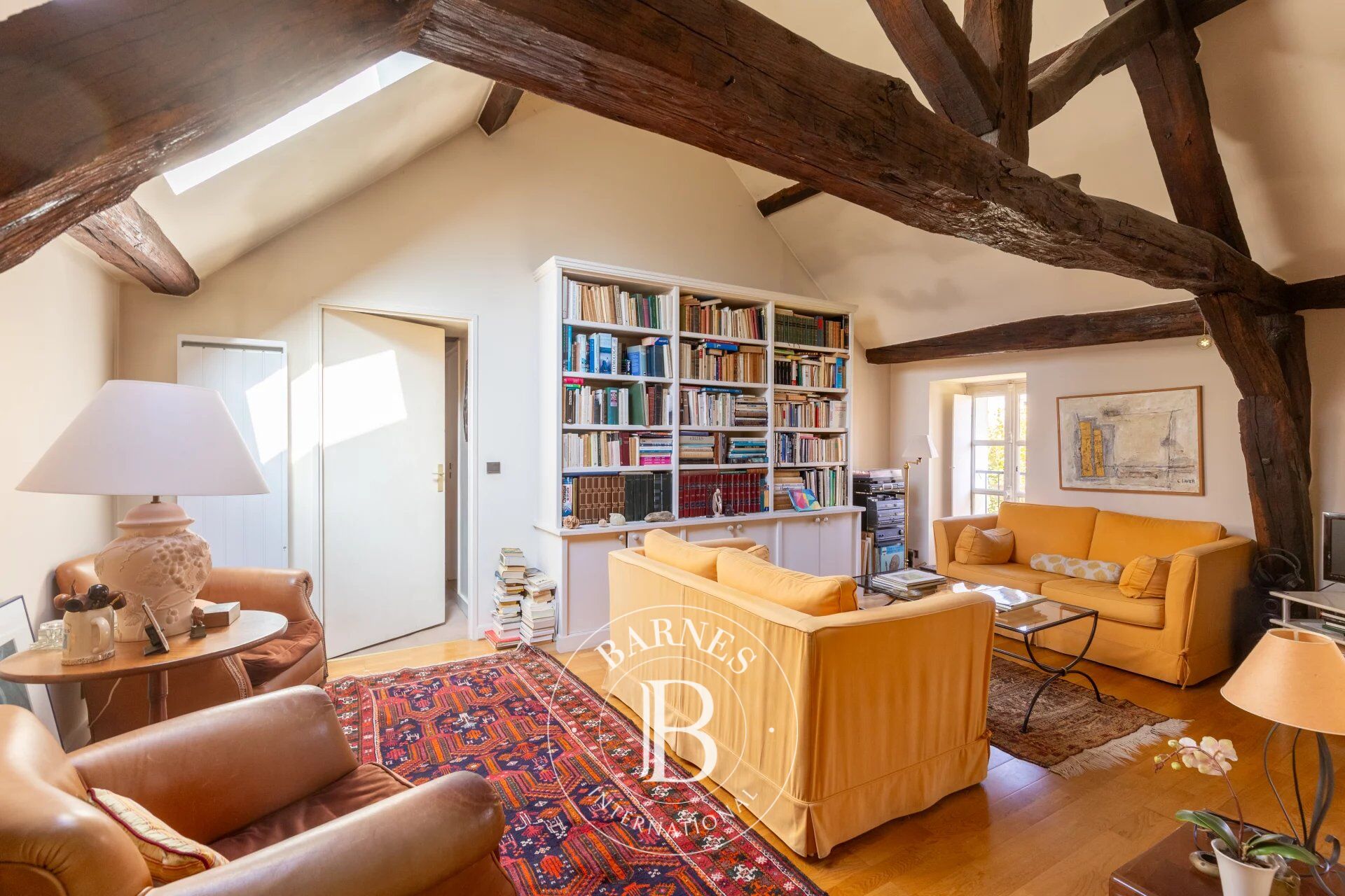 EXCLUSIVITE - SAINT GERMAIN EN LAYE - QUARTIER URSULINE - APPARTEMENT 3 PIECES A RENOVER - CAVE ET PARKING - picture 1