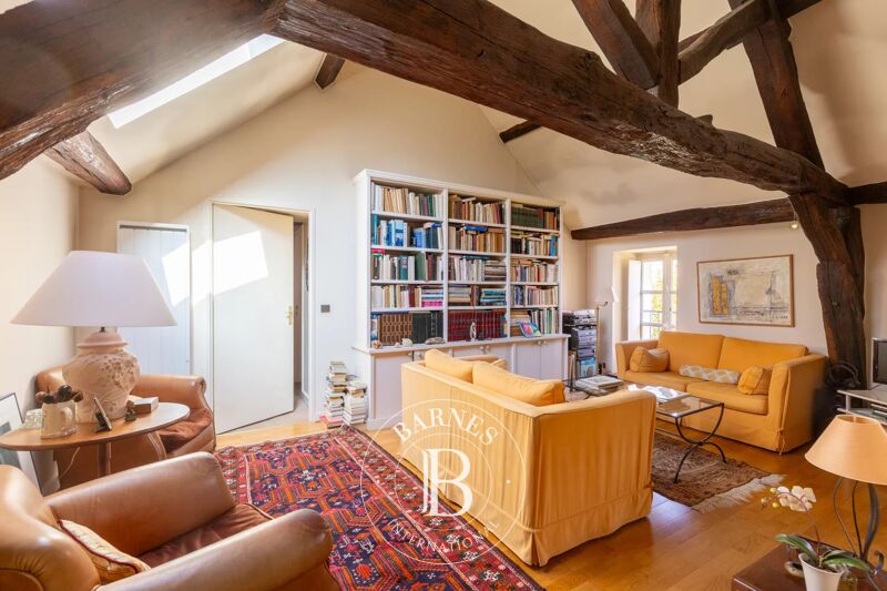 EXCLUSIVITE - SAINT GERMAIN EN LAYE - QUARTIER URSULINE - APPARTEMENT 3 PIECES A RENOVER - CAVE ET PARKING