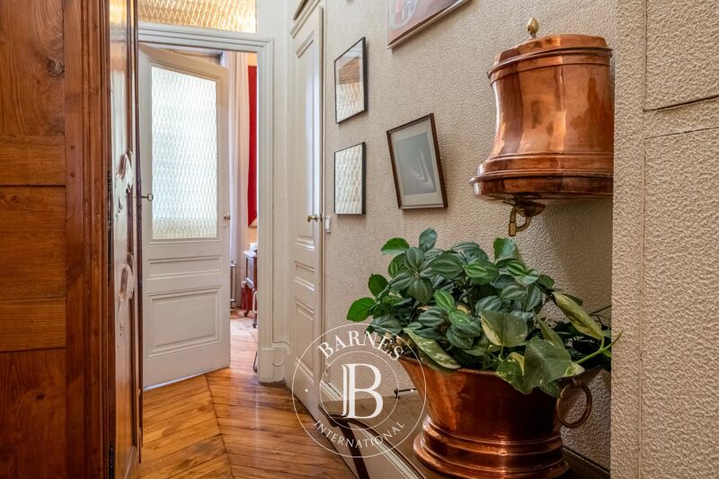 Lyon 1er - TERREAUX - Bourgeois apartment - 123sqm - 3 bedrooms