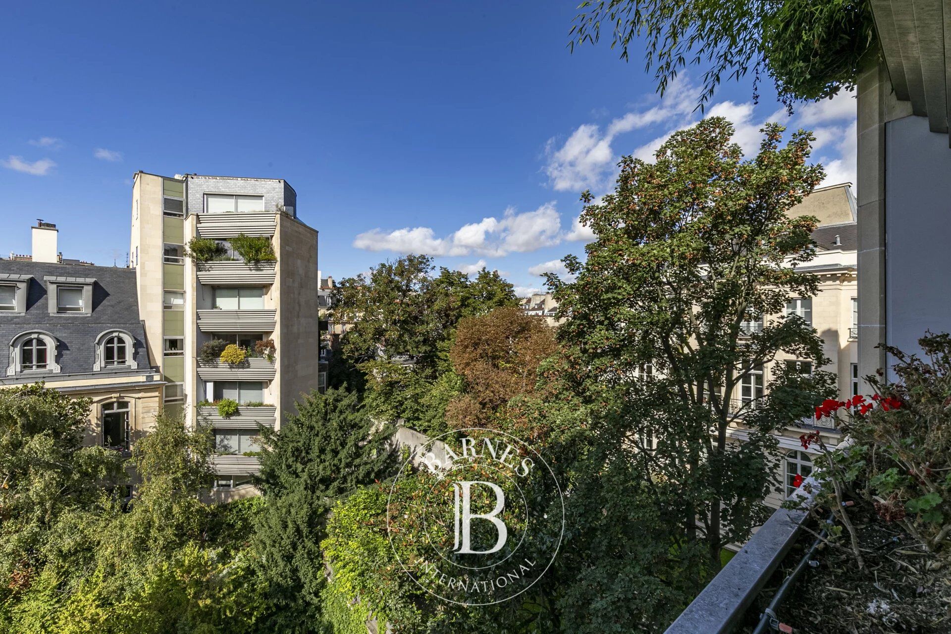 Paris 7 - Sèvres-Babylone - Appartement - 2/3 chambres - Jolies vues dégagées - picture 1