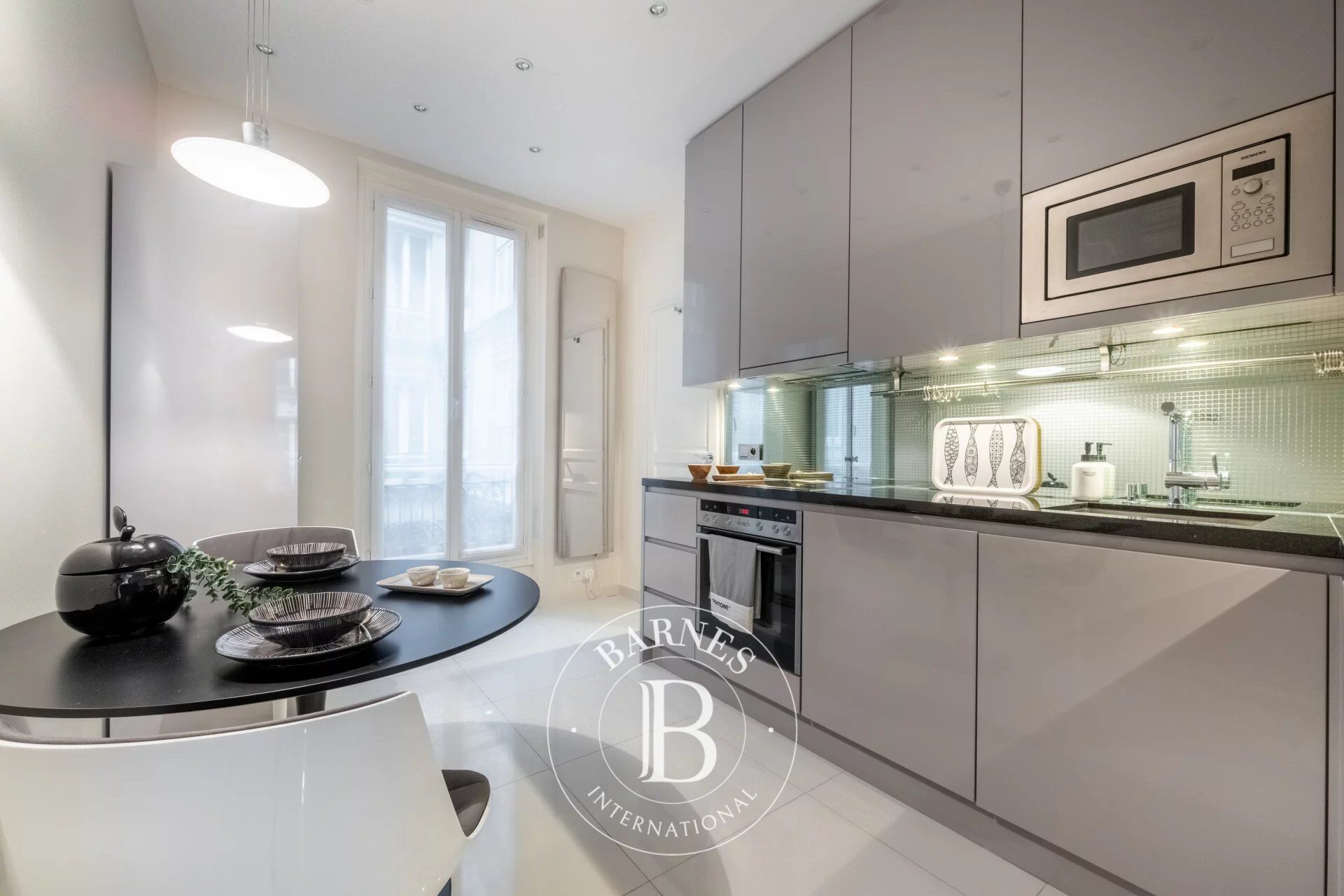 Piso Paris 4ème - picture 3