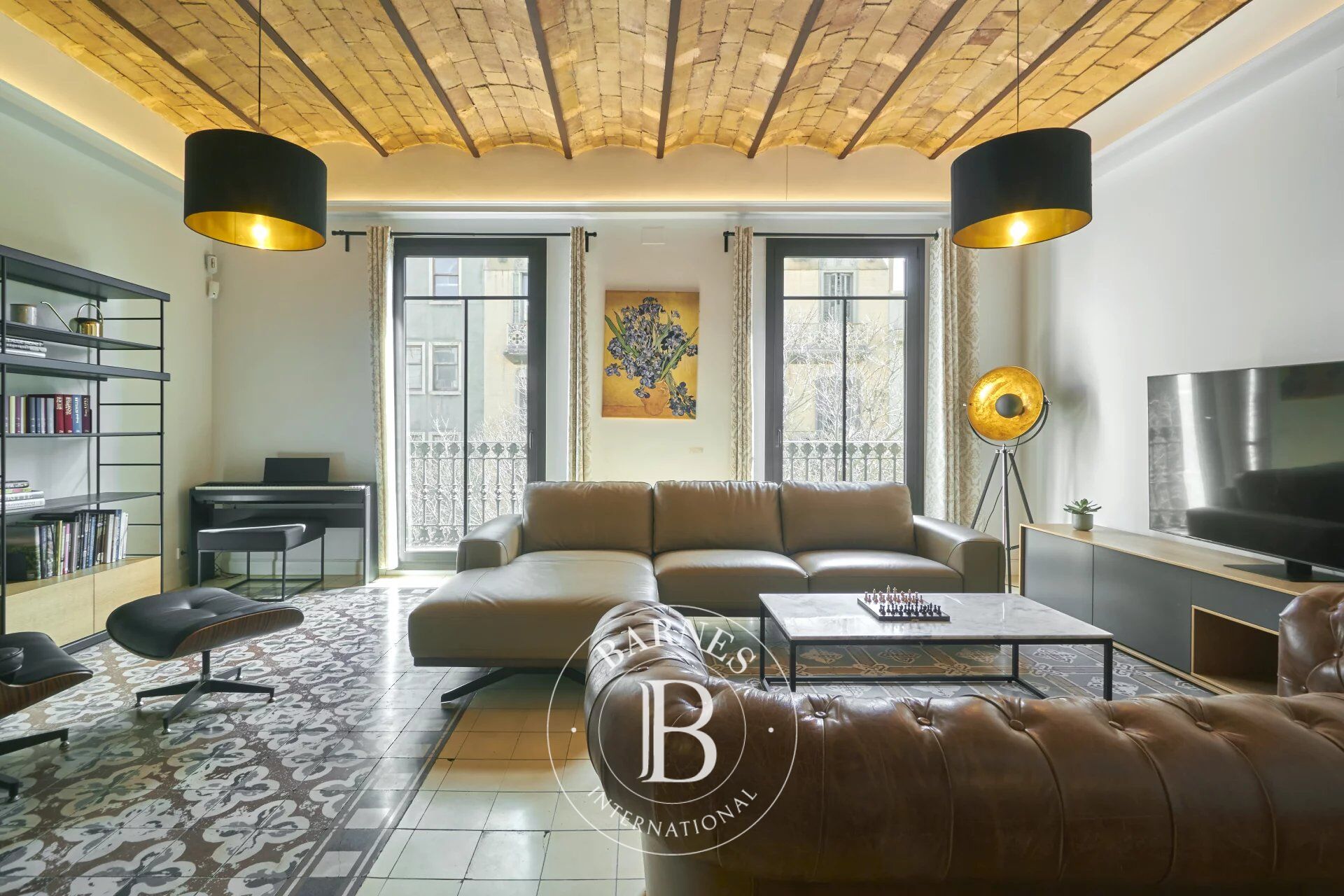 Piso en excelentes condiciones de 3 dormitorios en Eixample Derecho - picture 3