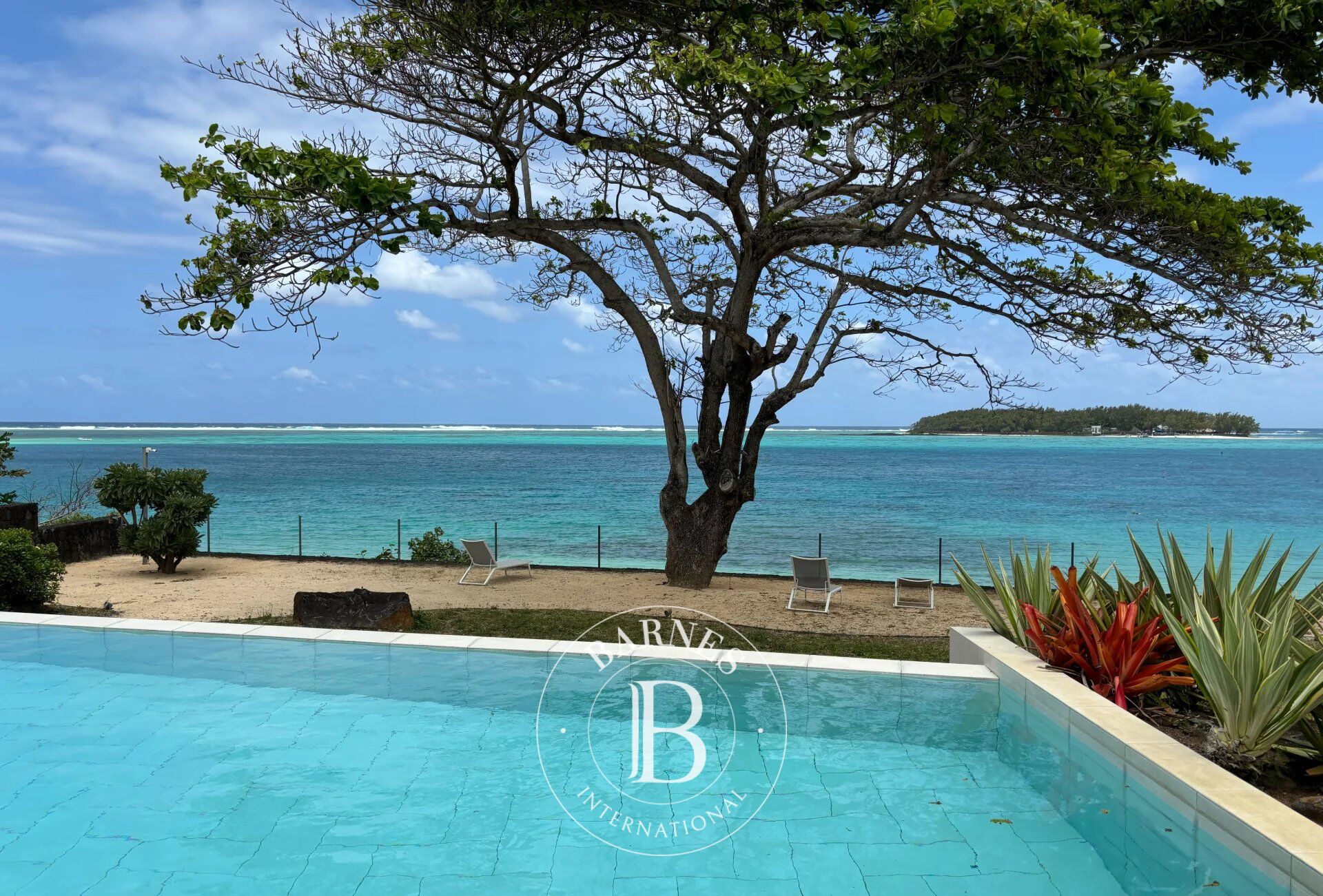 Piso Blue Bay - picture 1