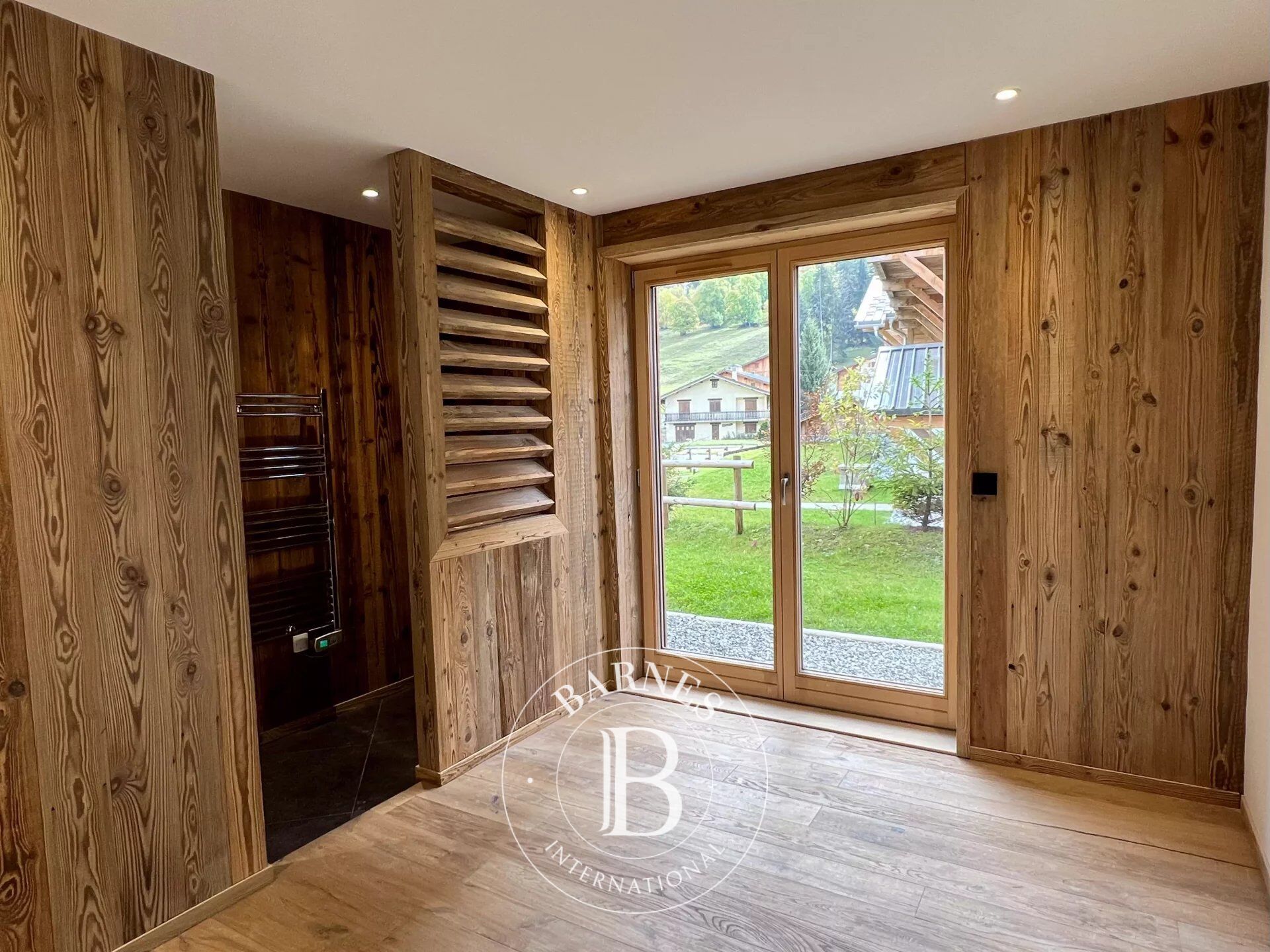 MEGÈVE - NEW 3-BEDROOM APARTMENT WITH TERRACES - picture 3