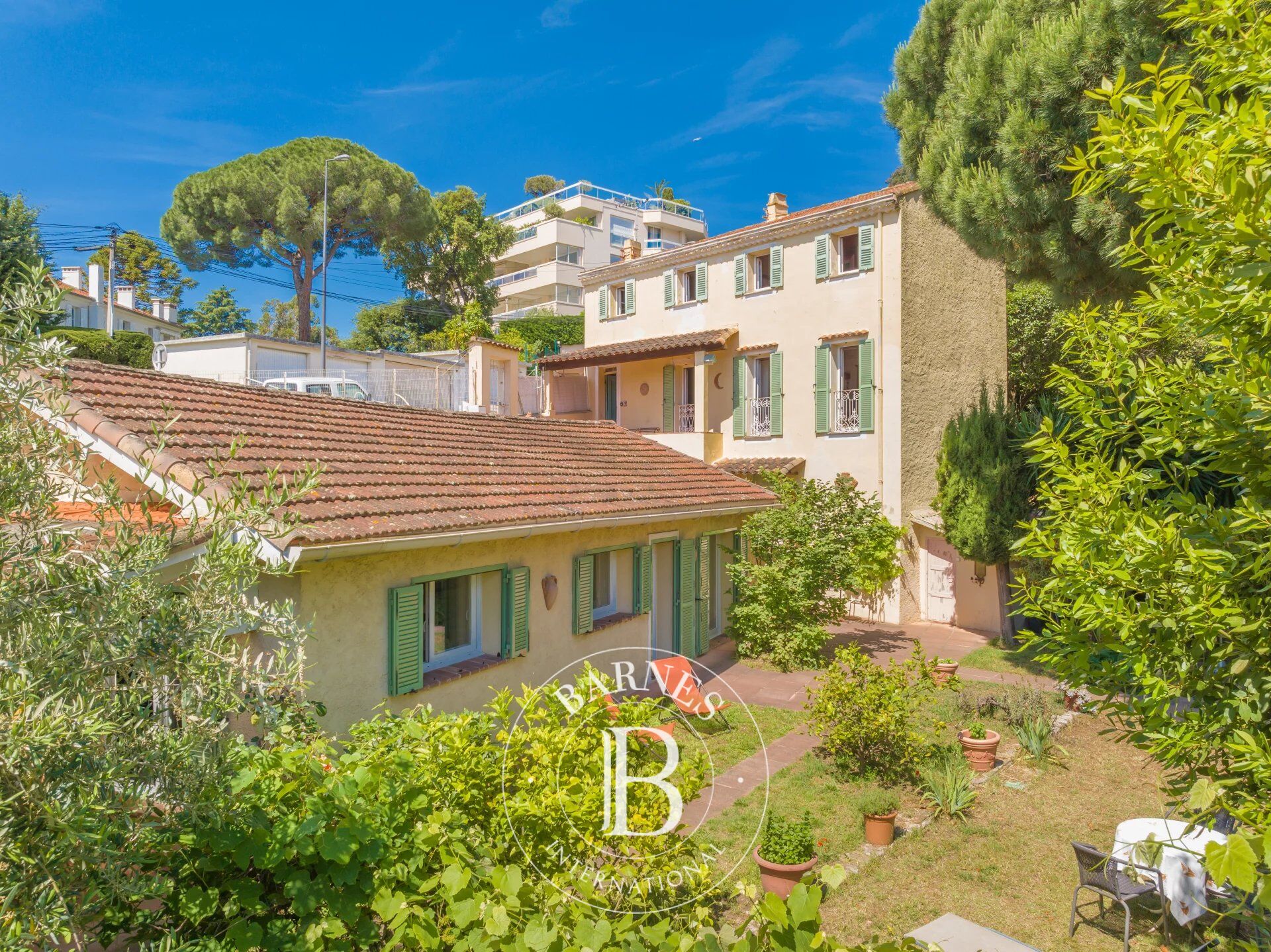 Villa Cannes - picture 25