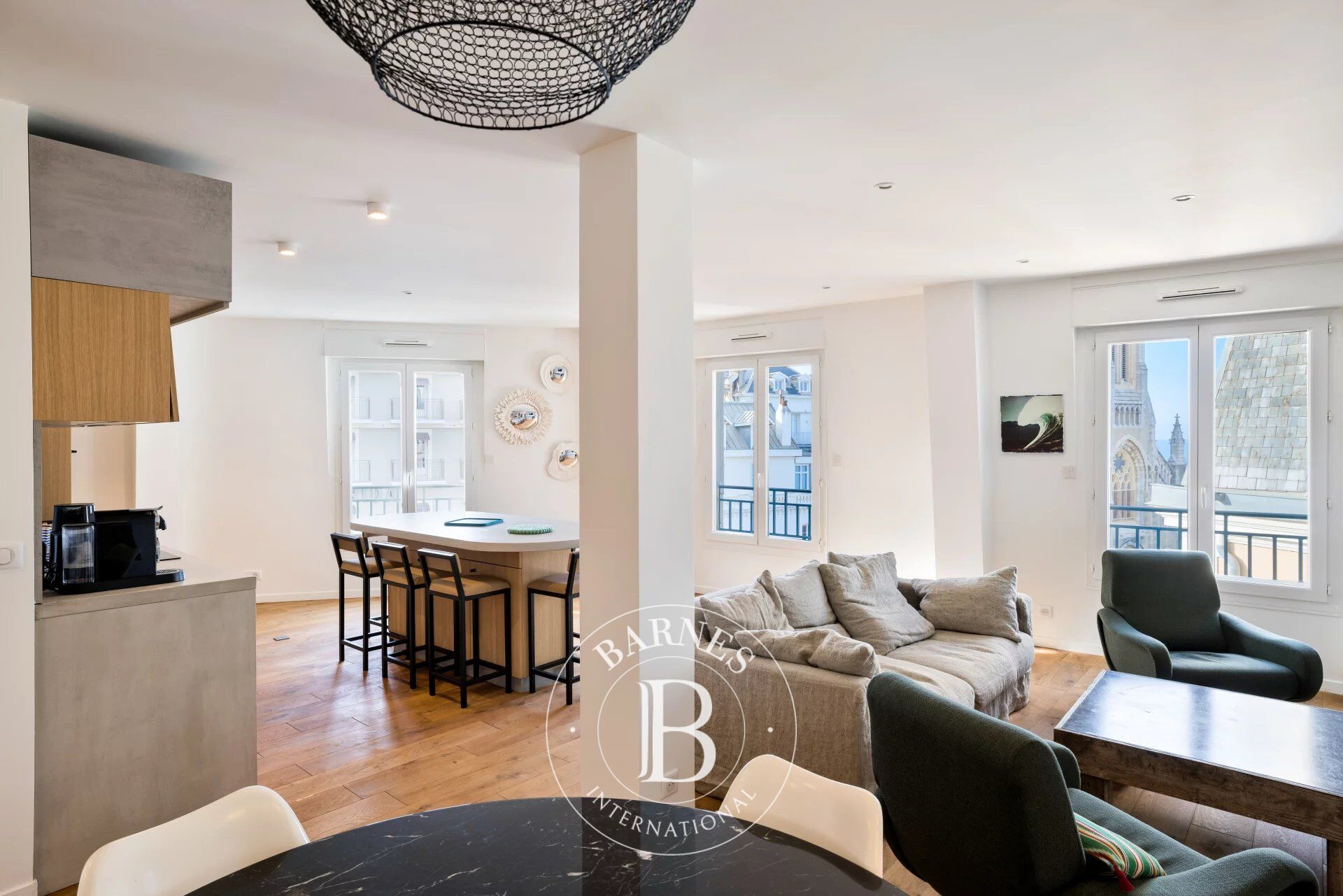 BIARRITZ, COEUR DE VILLE, APPARTEMENT VUE MER DE 85 M², DERNIER ÉTAGE - picture 3