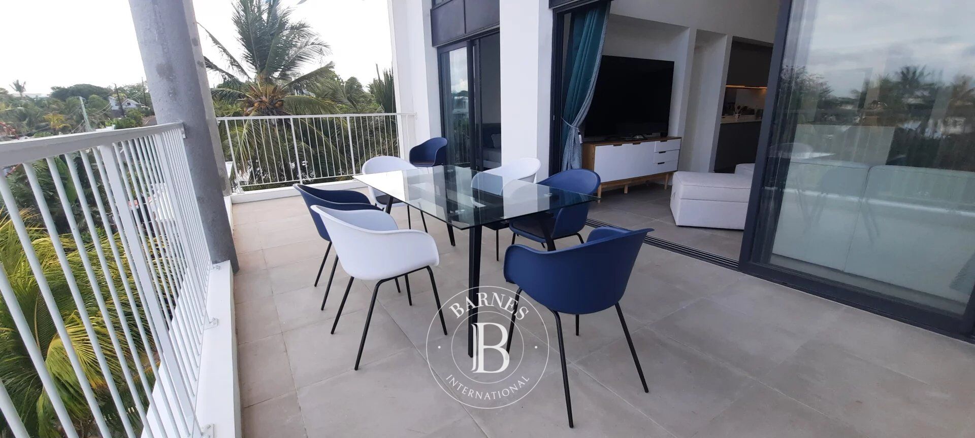 POINTE AUX CANONNIERS – Appartement lumineux avec terrasse – 3 chambres - picture 3