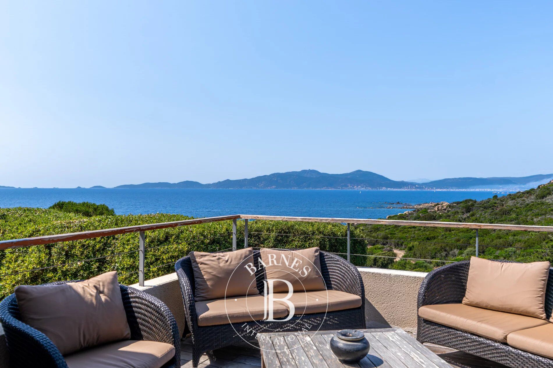 Coti-Chiavari, Rive Sud, 2 villas, Piscine, 7 chambres,  vue mer, plage à pied - picture 2