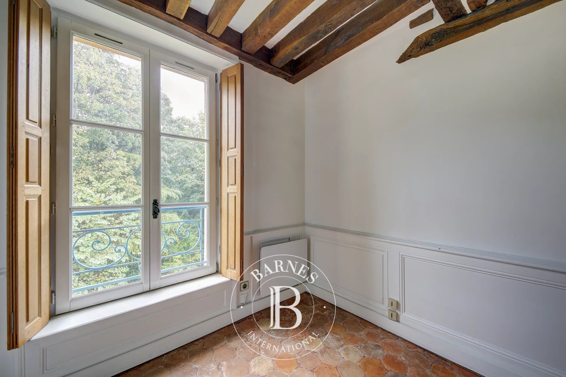 Sole agent -  Saint-Germain-en-Laye - Center town - Charming 1-bed apartment - picture 3