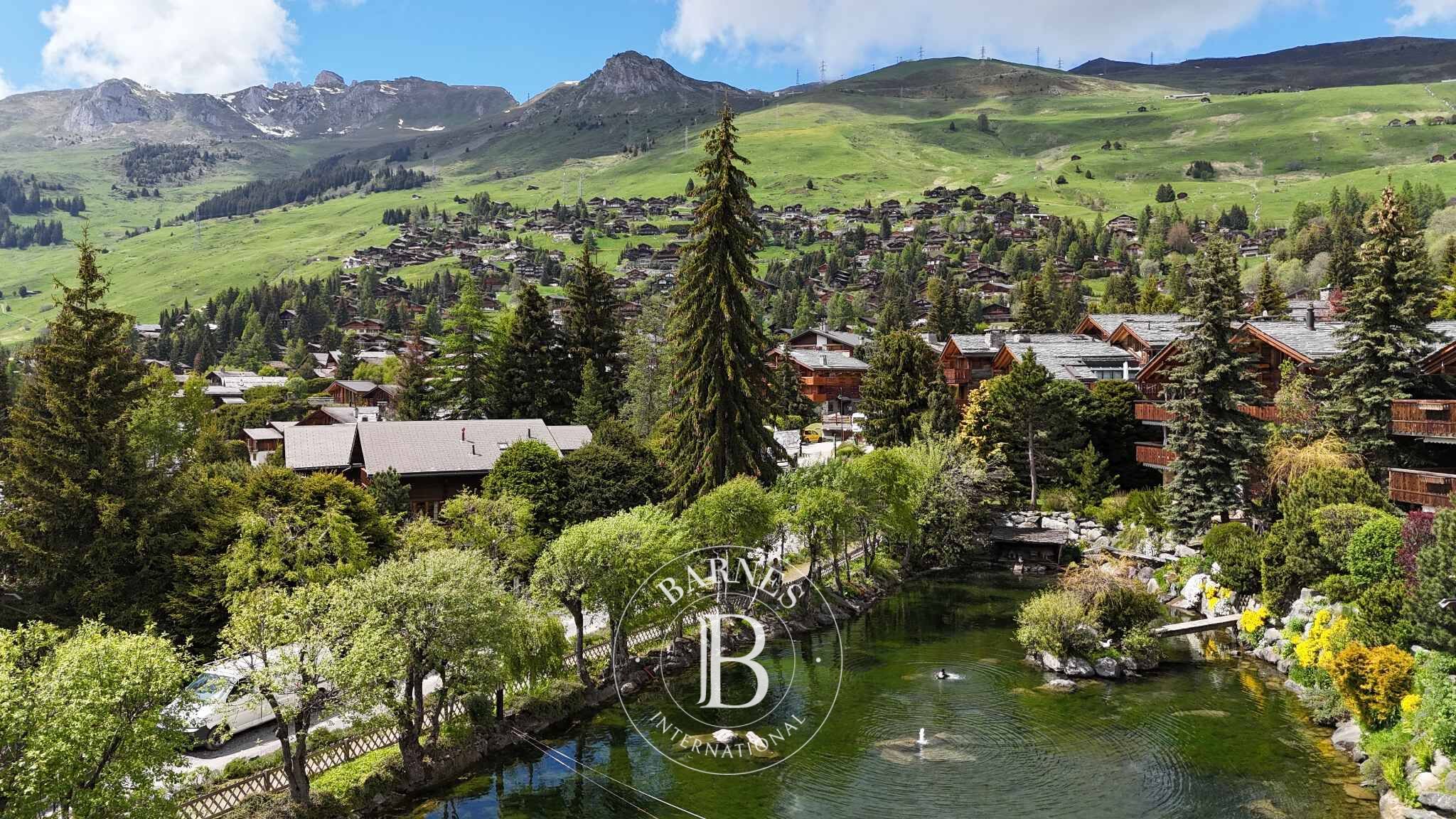 Résidence Hameau - St-Georges | Superbe Penthouse, Ski-in/Ski-out, ~260 m², 3-4 chambresune expérience de vie Alpine exceptionnelle à Verbier ! - picture 3