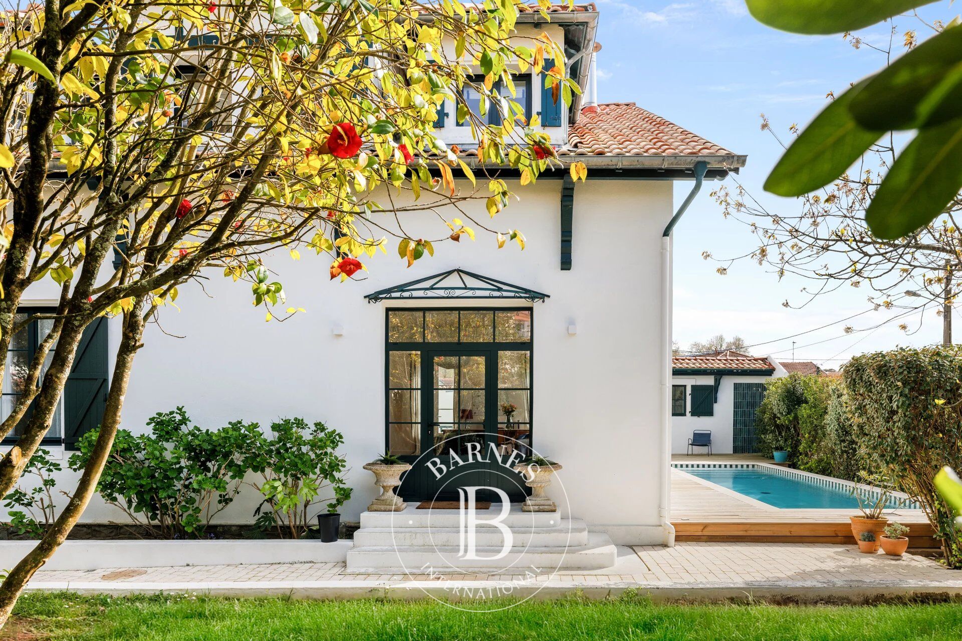 BIARRITZ LAC MARION, TRÈS BELLE MAISON DE CHARME ENTIÈREMENT RÉNOVÉE - picture 1