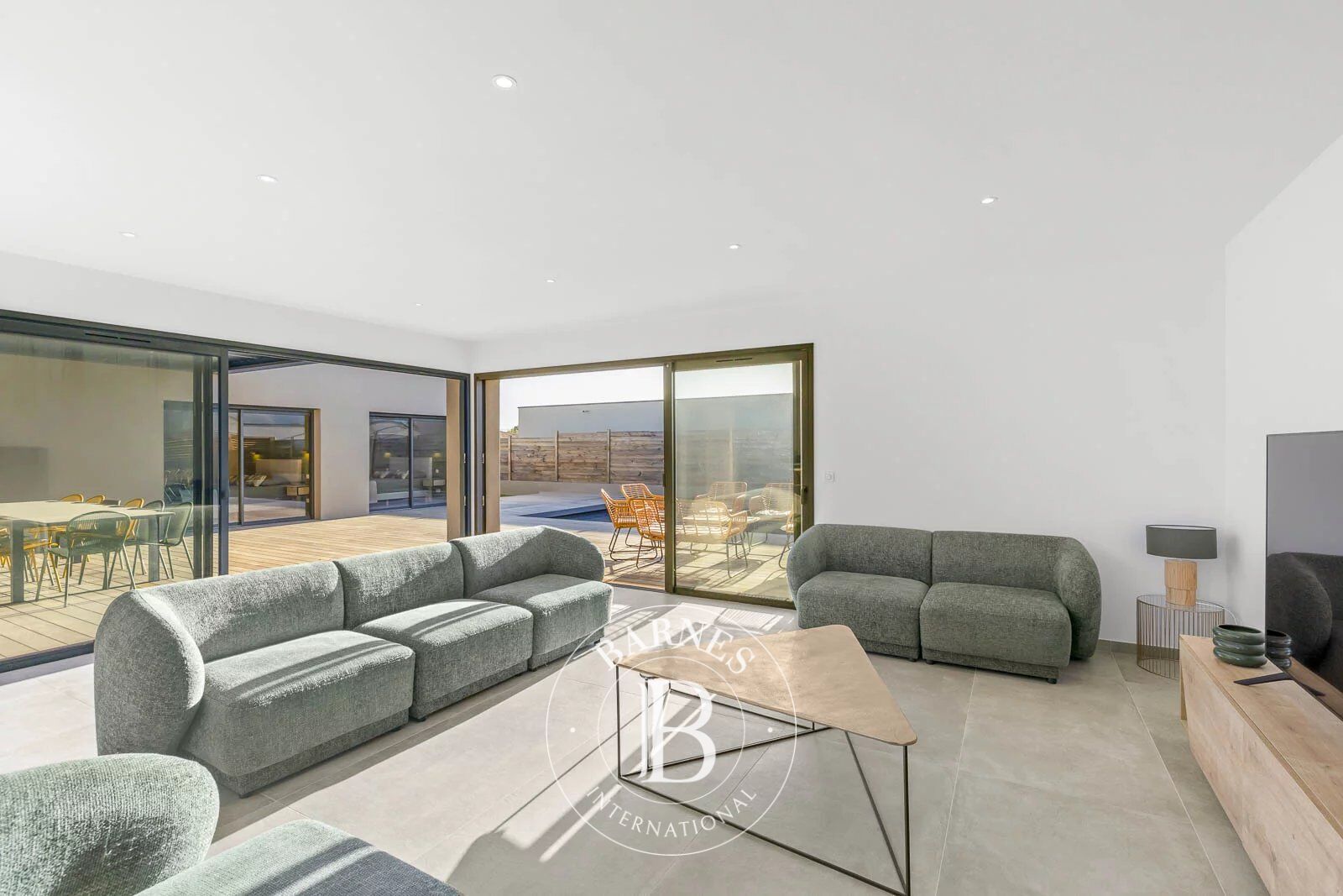 Mora dell'Onda, Saint-Cyprien, Single-Story Villa, 6 Bedrooms, Pool, Close to the Beach - picture 2