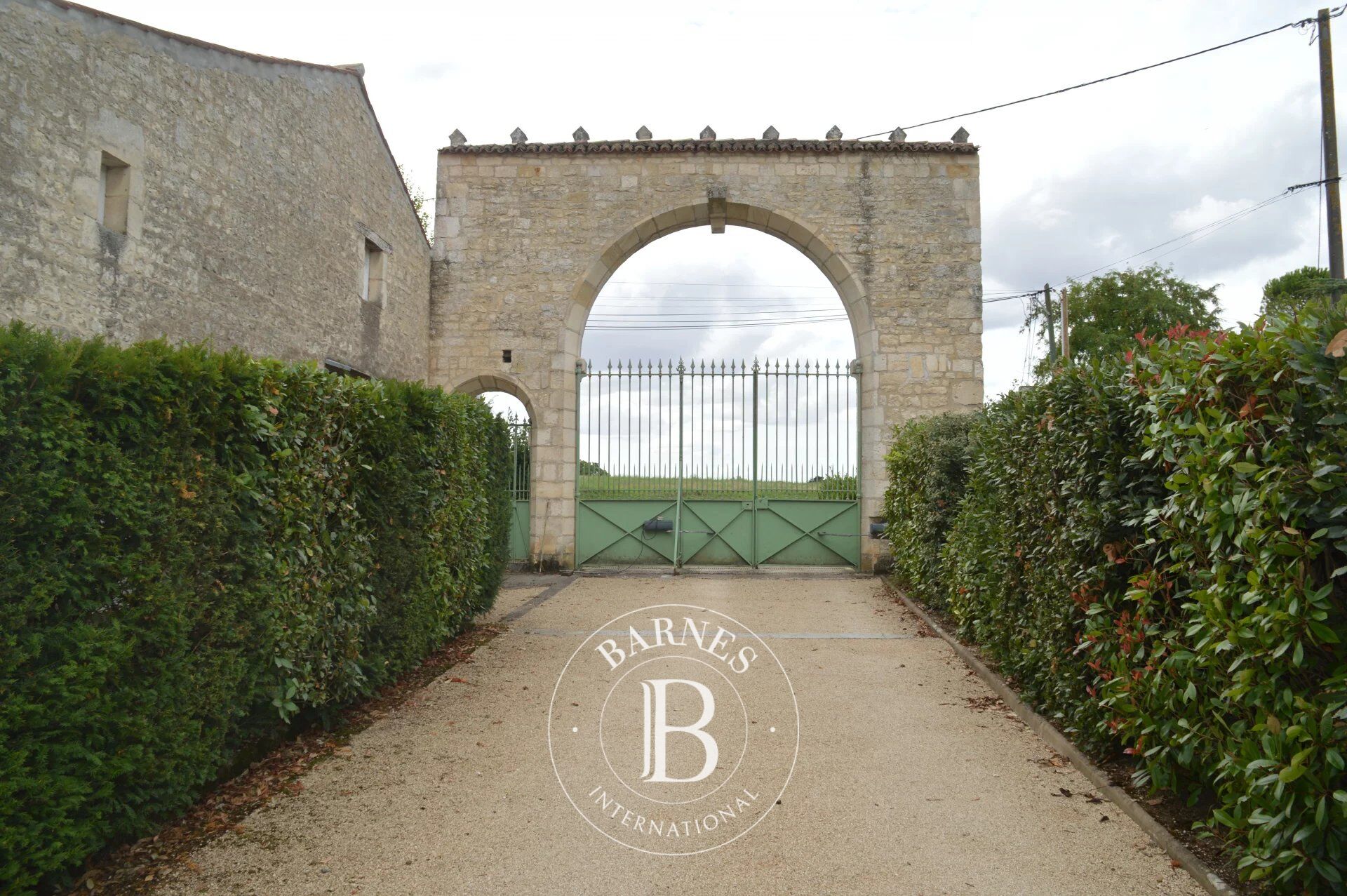 VENDEE - Propriété d'exception - 3ha de parc avec tennis et piscine - picture 2