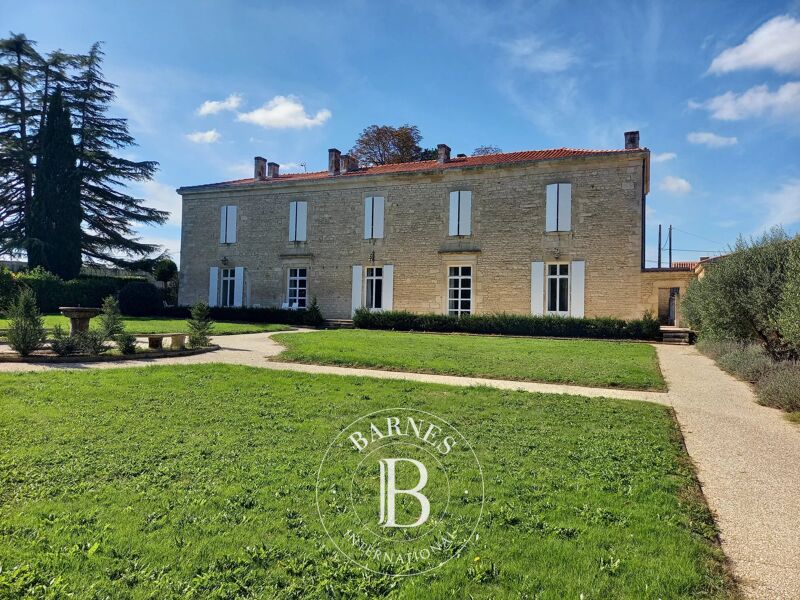 VENDEE - Propriété d'exception - 3ha de parc avec tennis et piscine