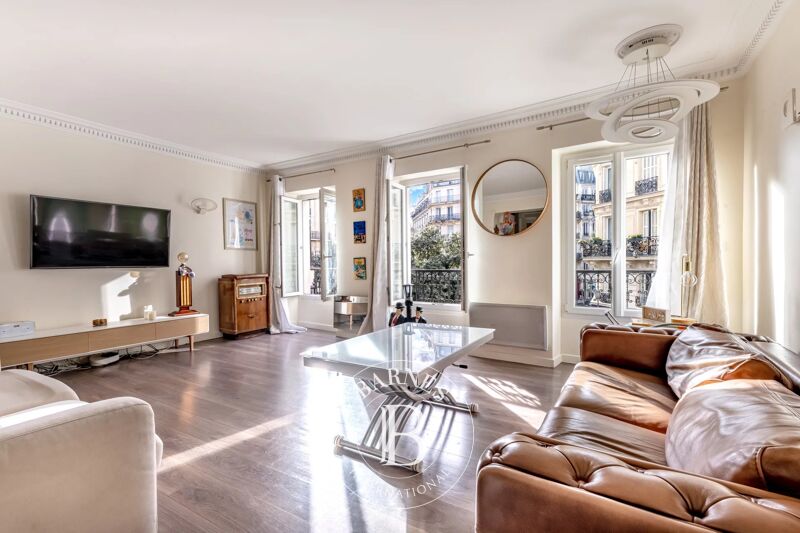 PARIS 9 - NOTRE-DAME-DE-LORETTE - 2-BED APARTMENT - UNOBSTRUCTED VIEW - SOUTH/WEST-FACING