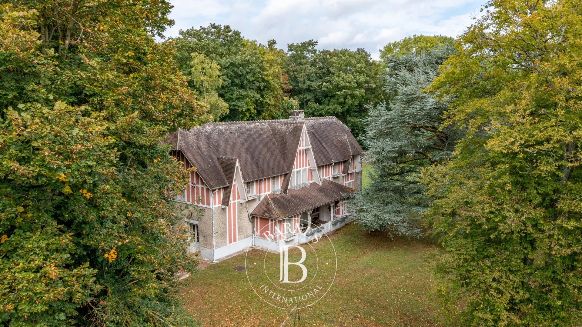 Casa Vineuil-Saint-Firmin - picture 1