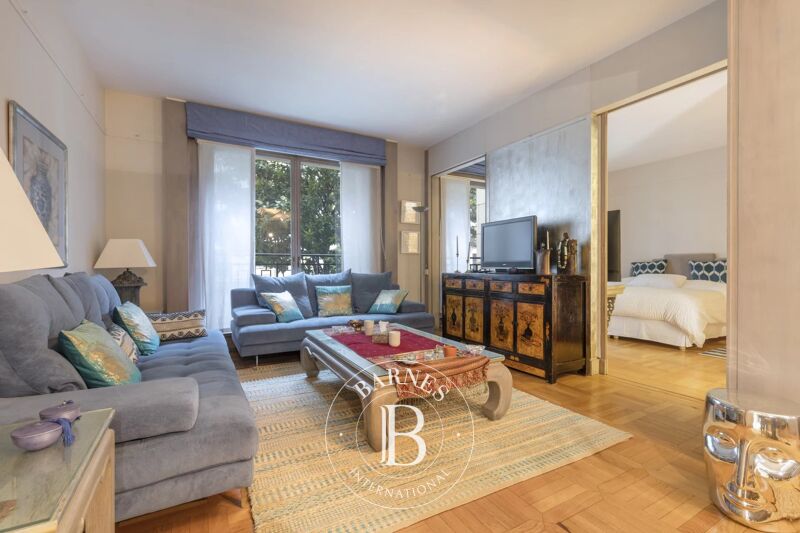 For Sale Apartment | Paris 8ème - picture 3