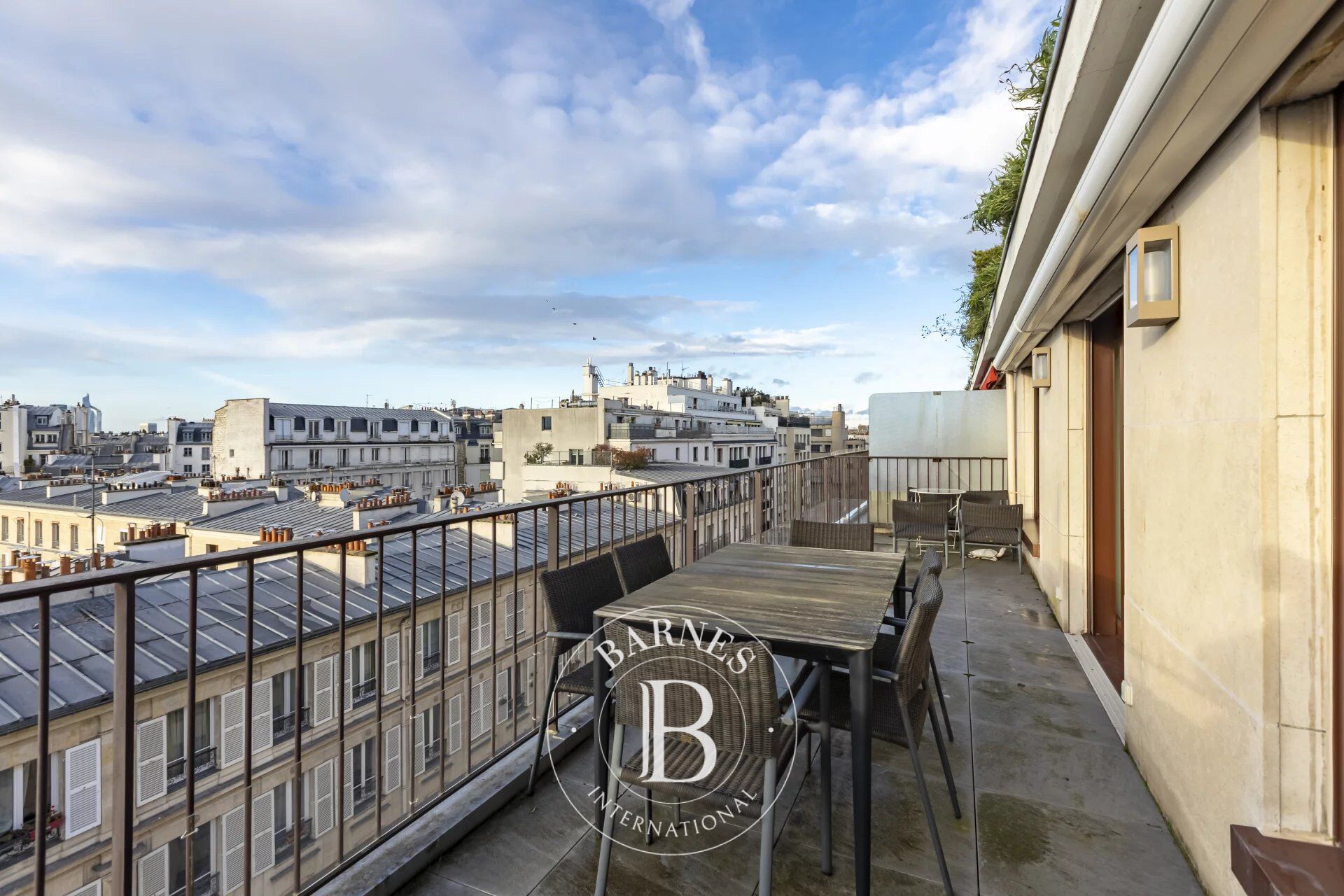 Exclusivité - Paris 16 - Trocadéro/Victor-Hugo - 3 chambres - Vue dégagée - picture 1