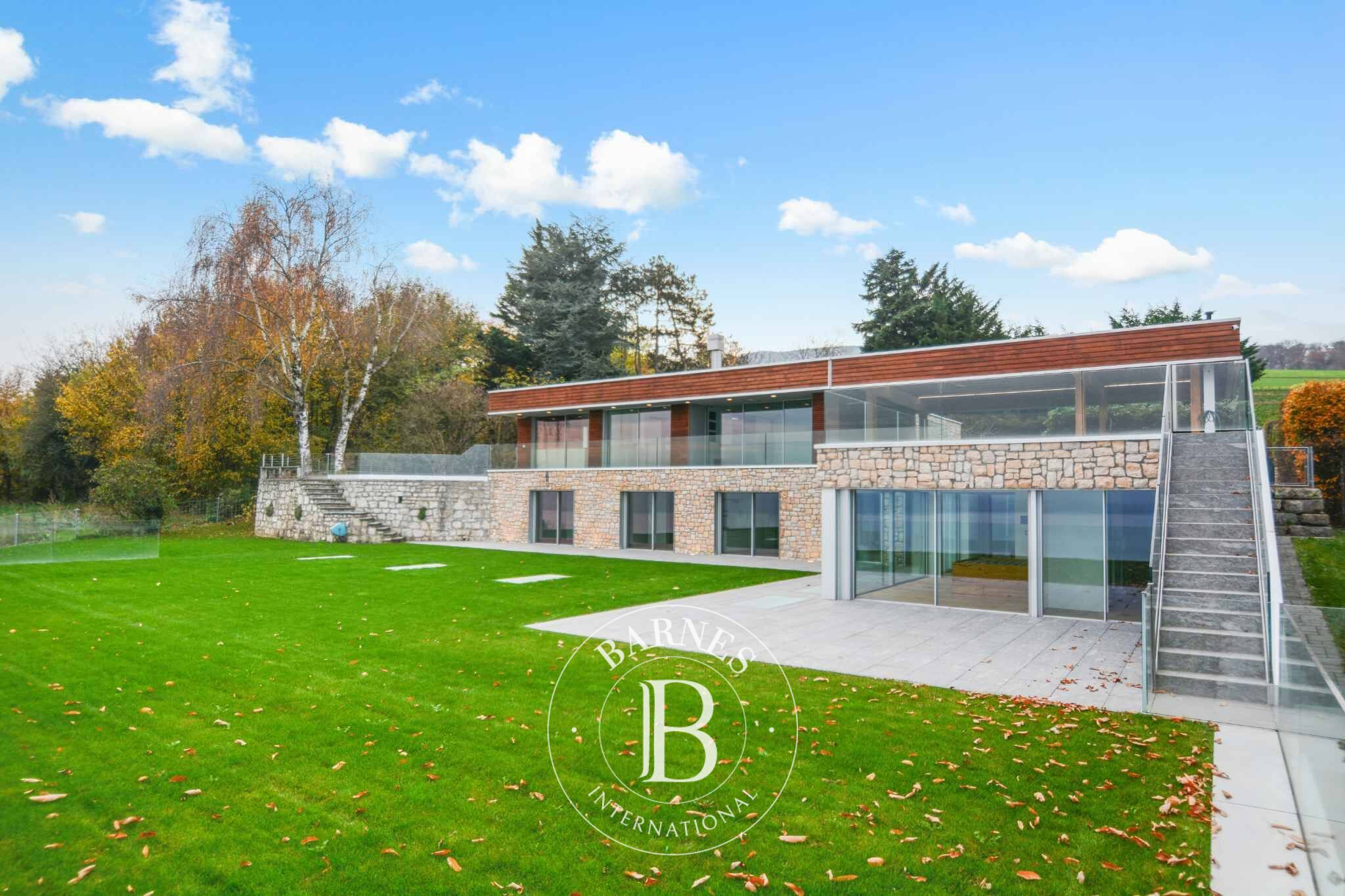 Villa Vaumarcus - picture 2