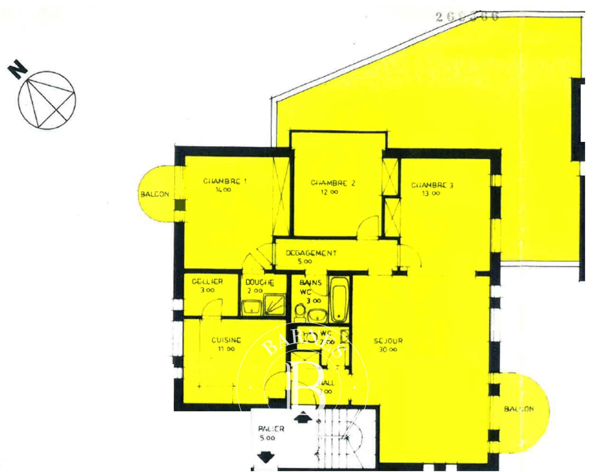 Daire Coppet - picture 9